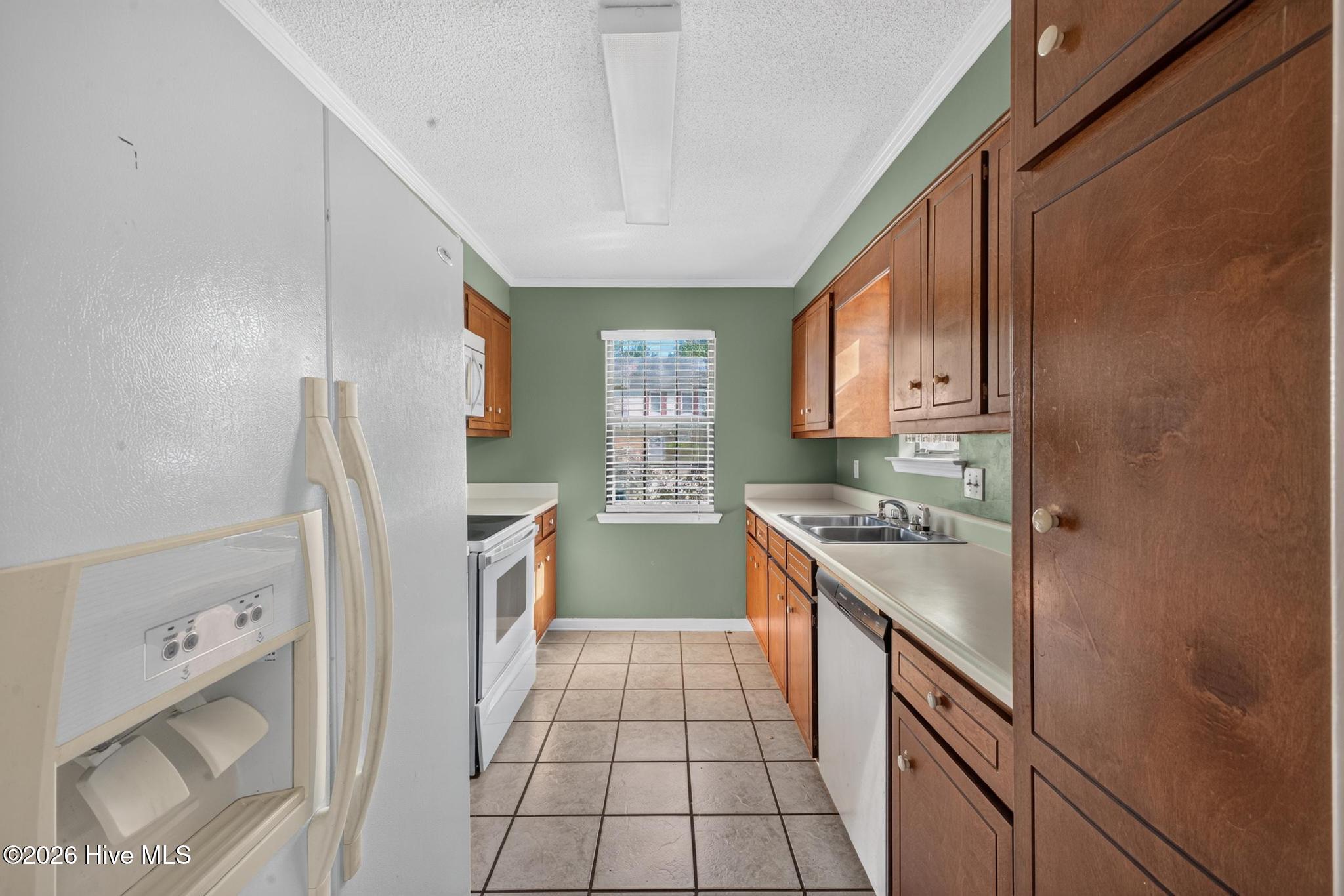 2448 Riverlook Drive Property Photo 11