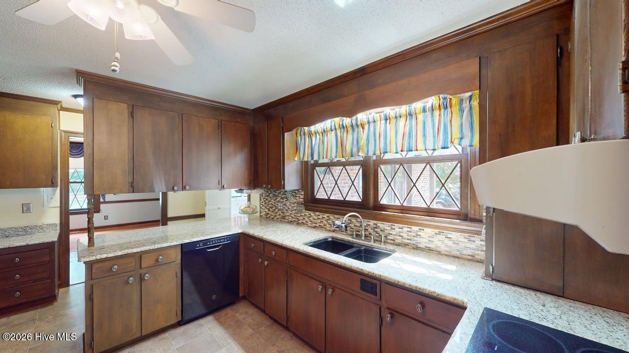 406 Birch Drive Property Photo 17