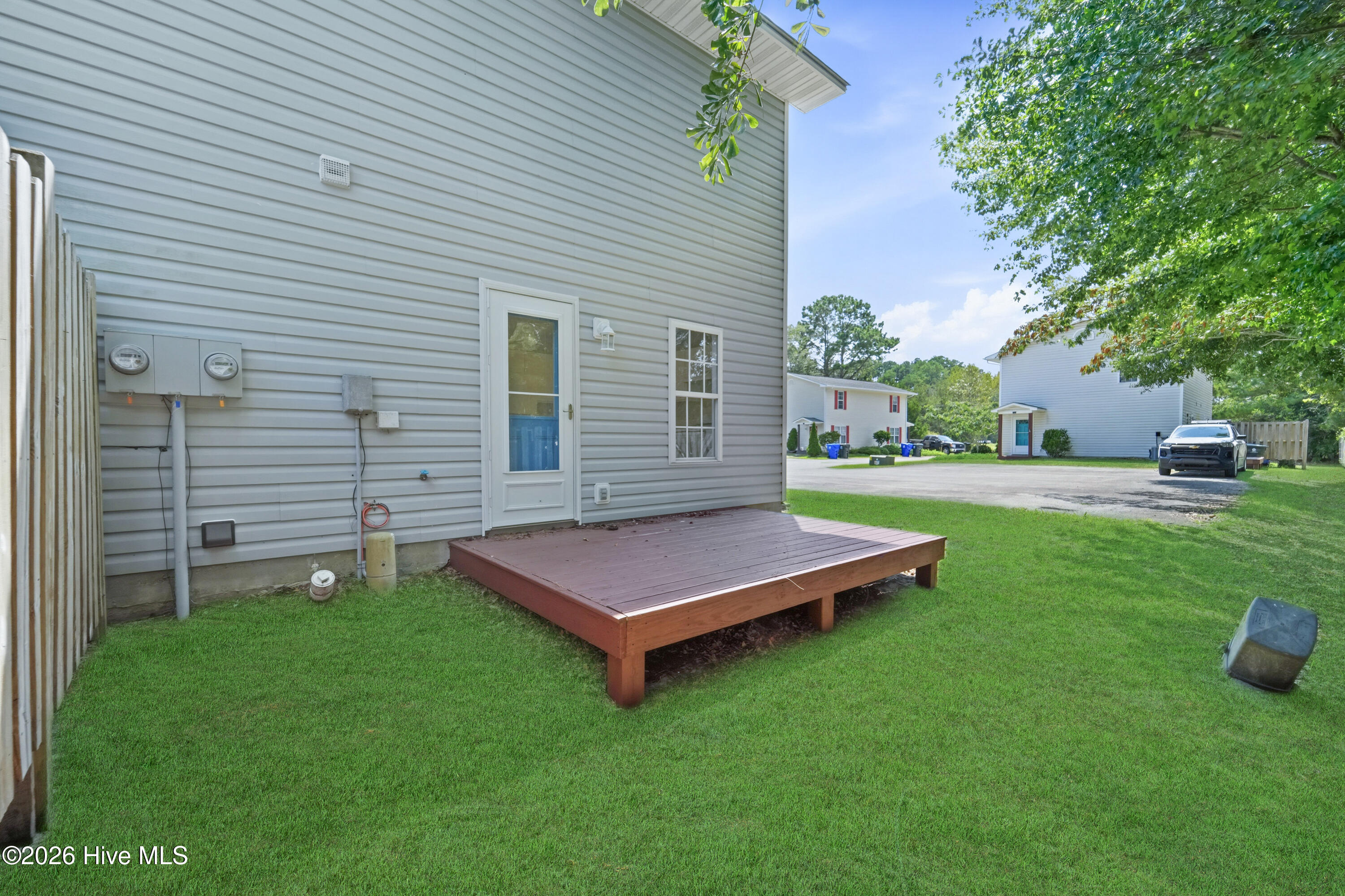301 Johns Way Property Photo 5