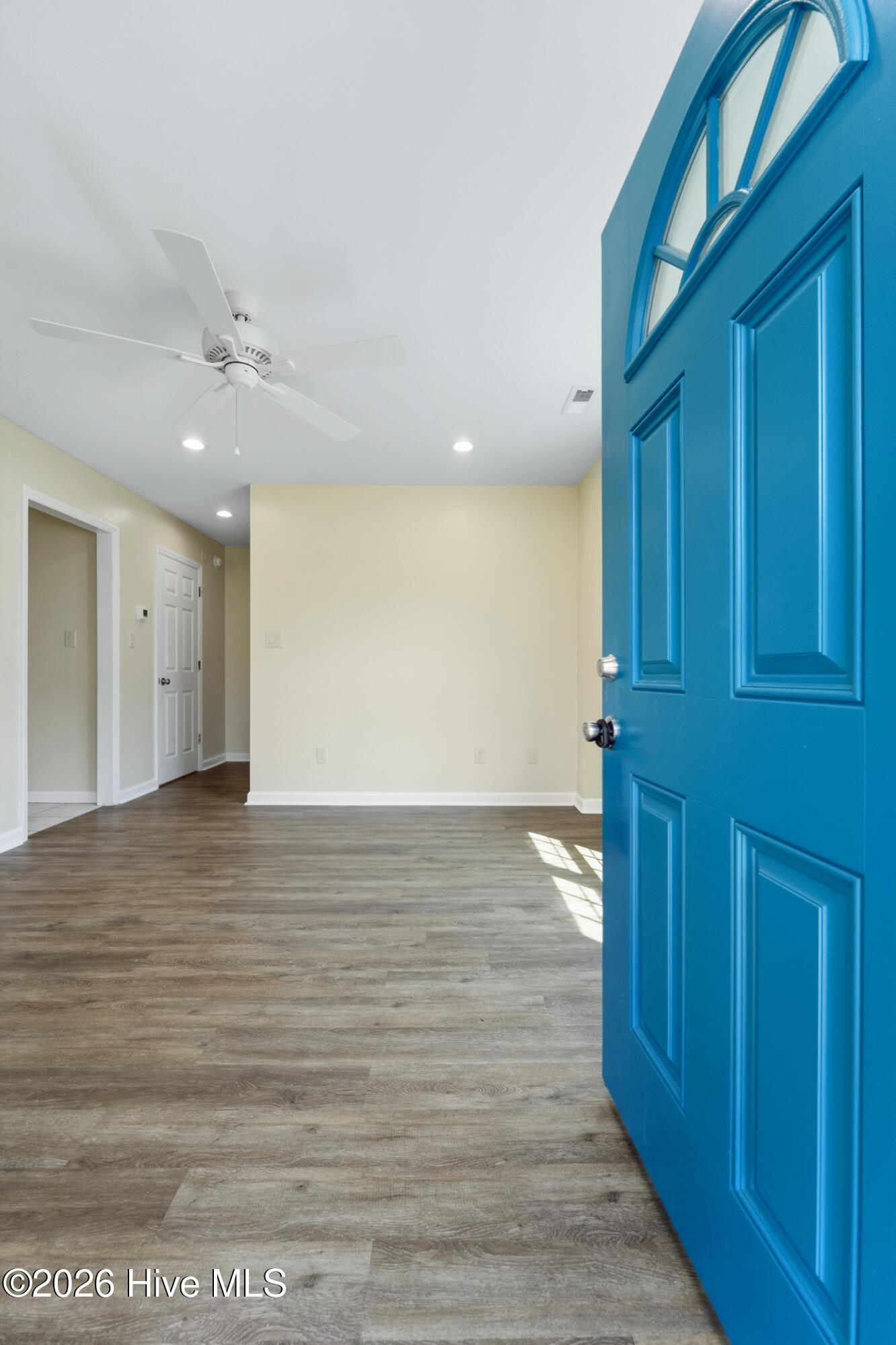 301 Johns Way Property Photo 6