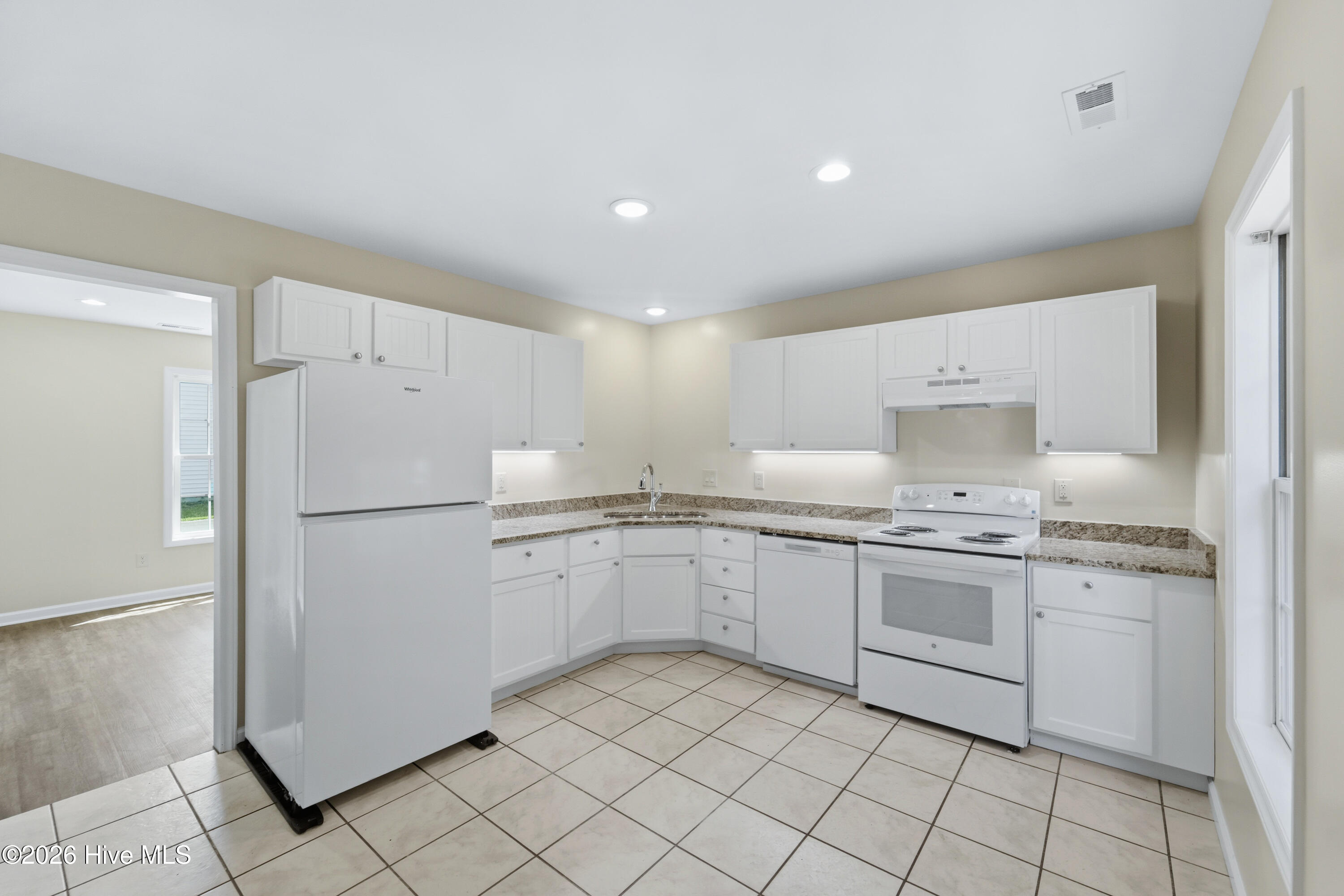 301 Johns Way Property Photo 10