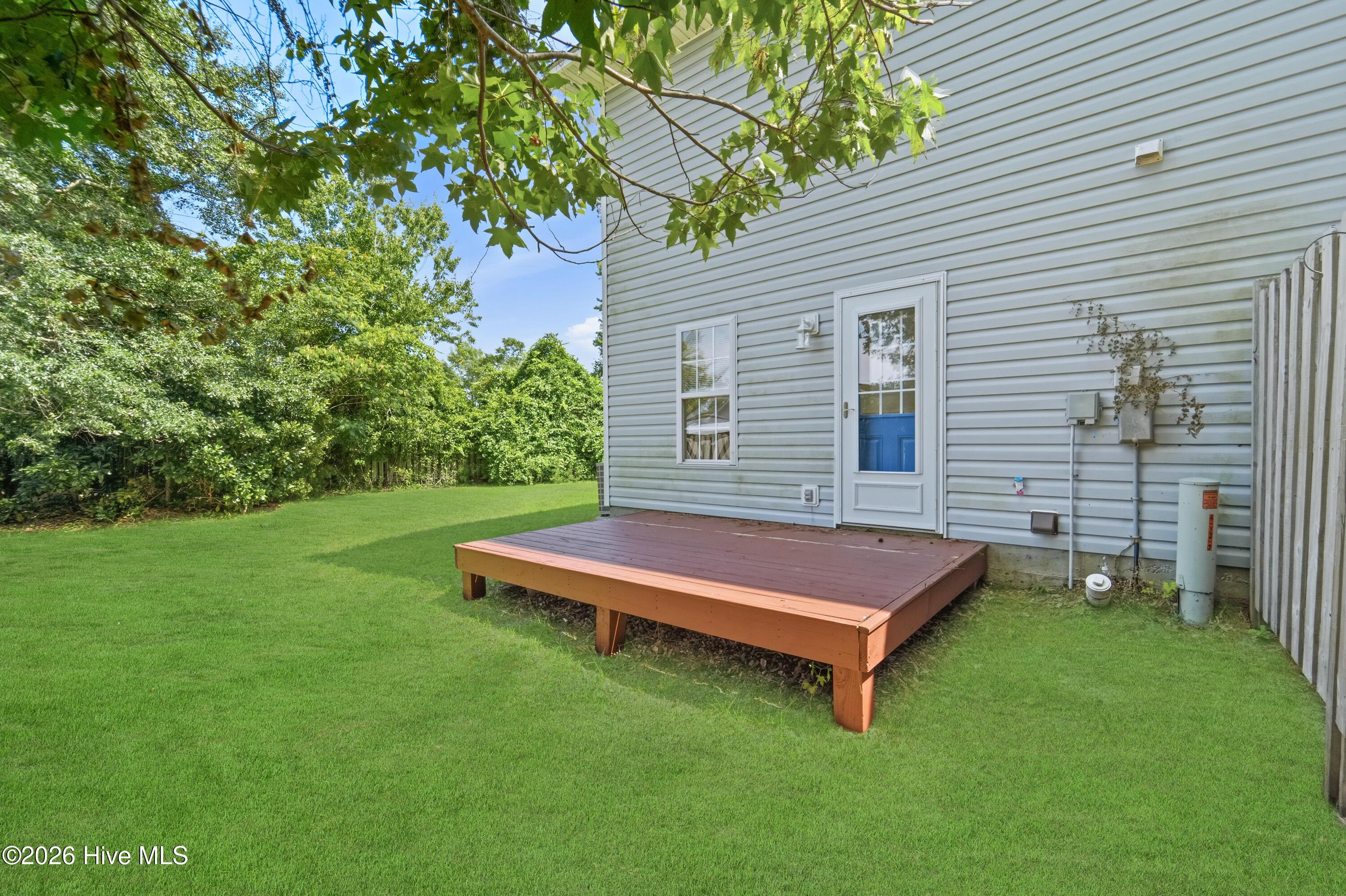 302 Johns Way Property Photo 4