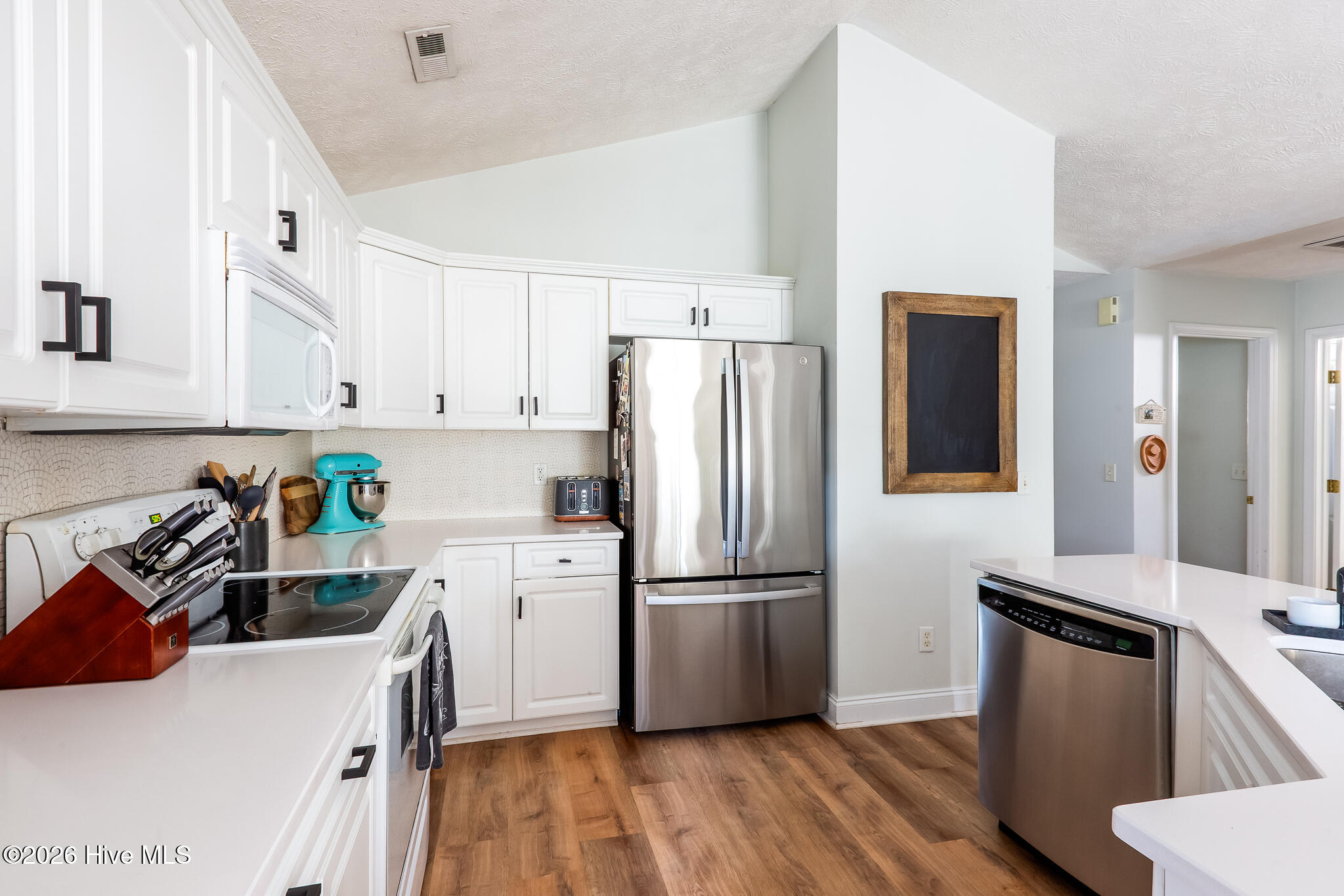1517 Wagon Court Property Photo 8