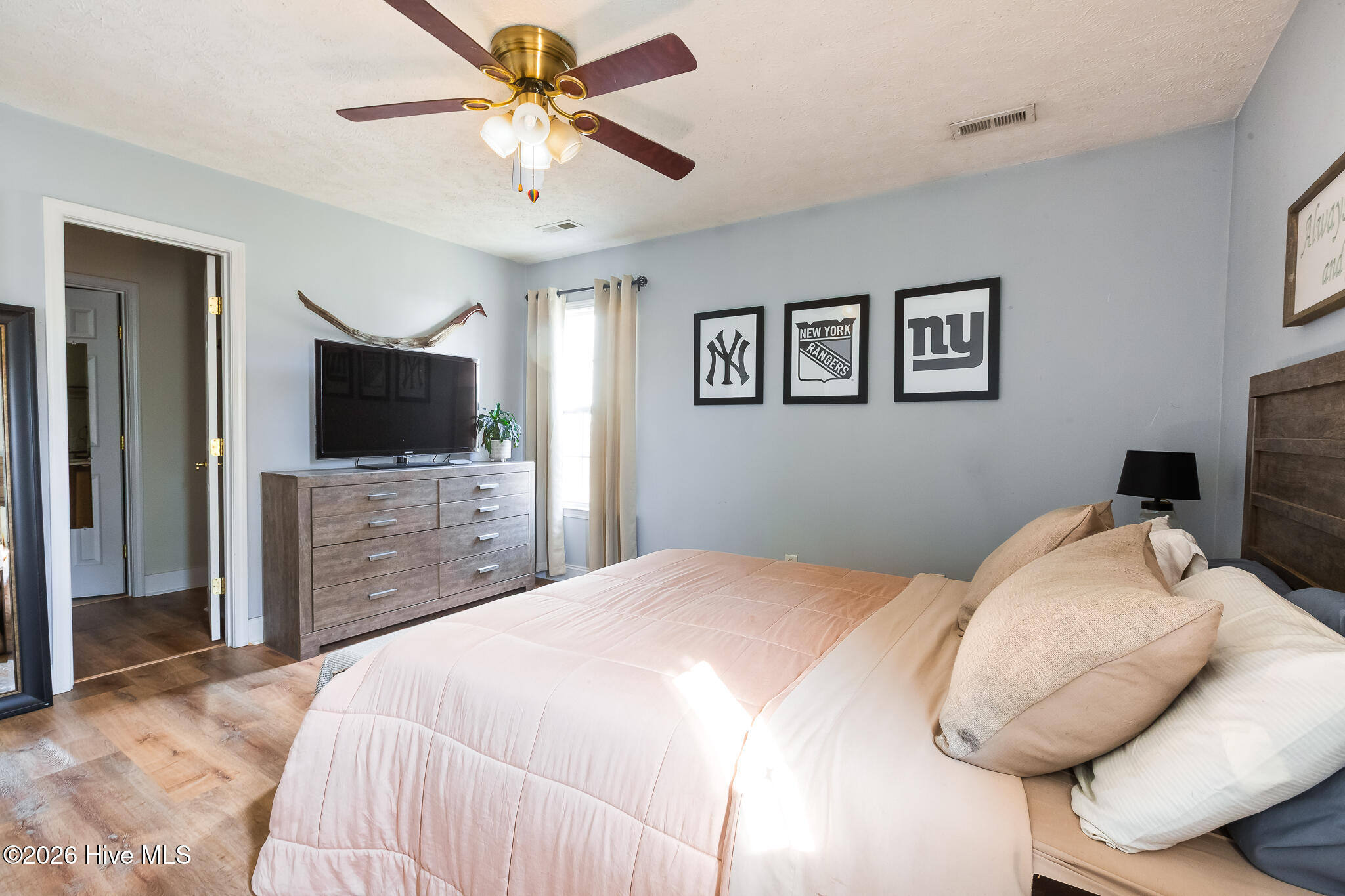 1517 Wagon Court Property Photo 24