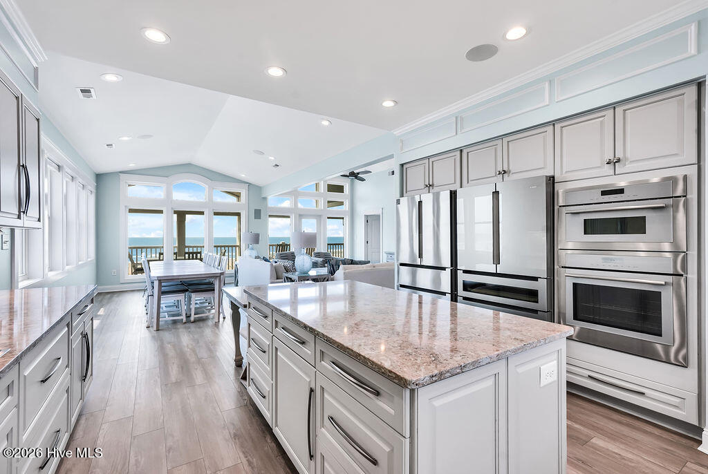 1101 Ocean Drive Property Photo 18