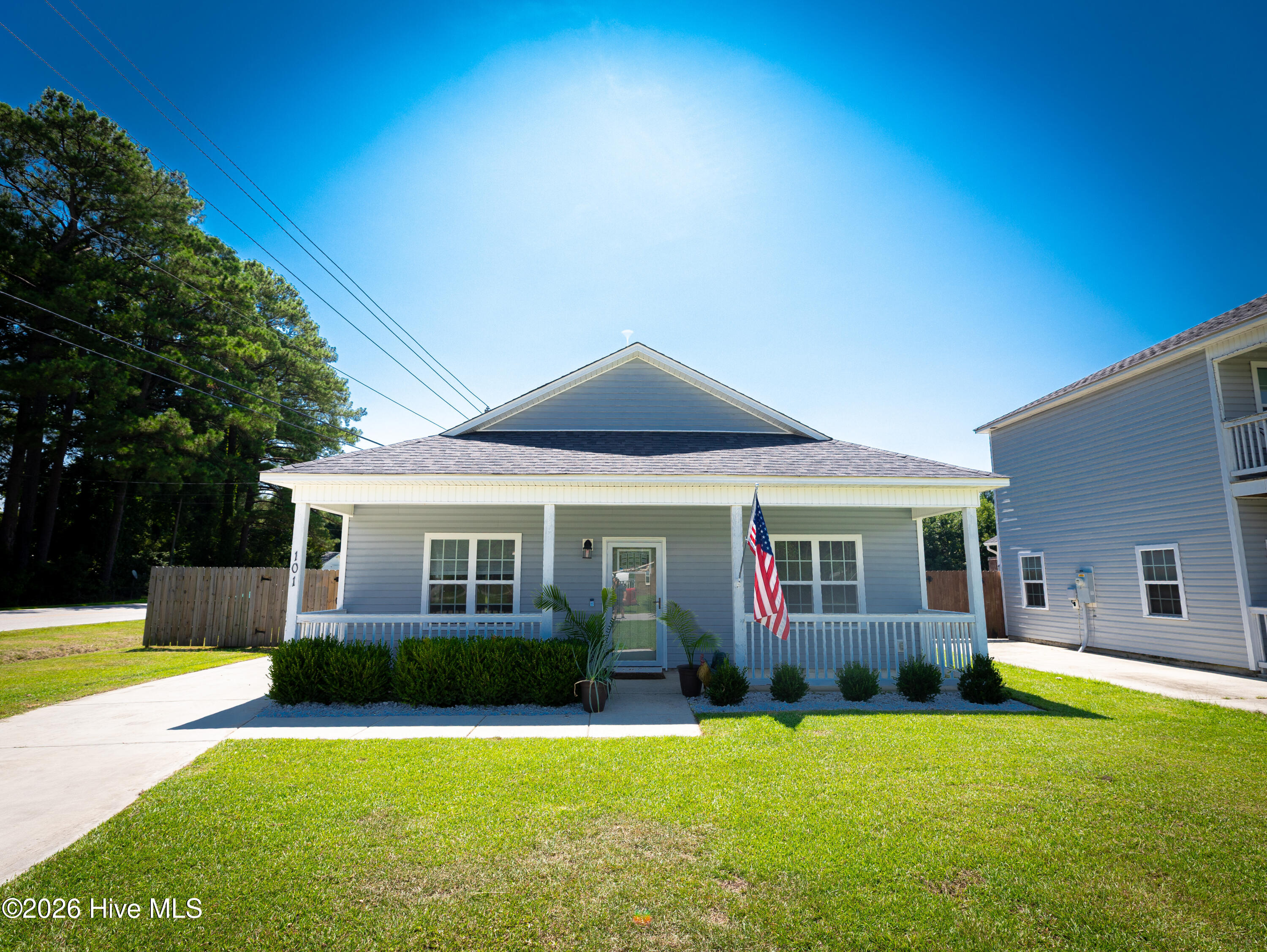 101 Garrett Drive Property Photo 1