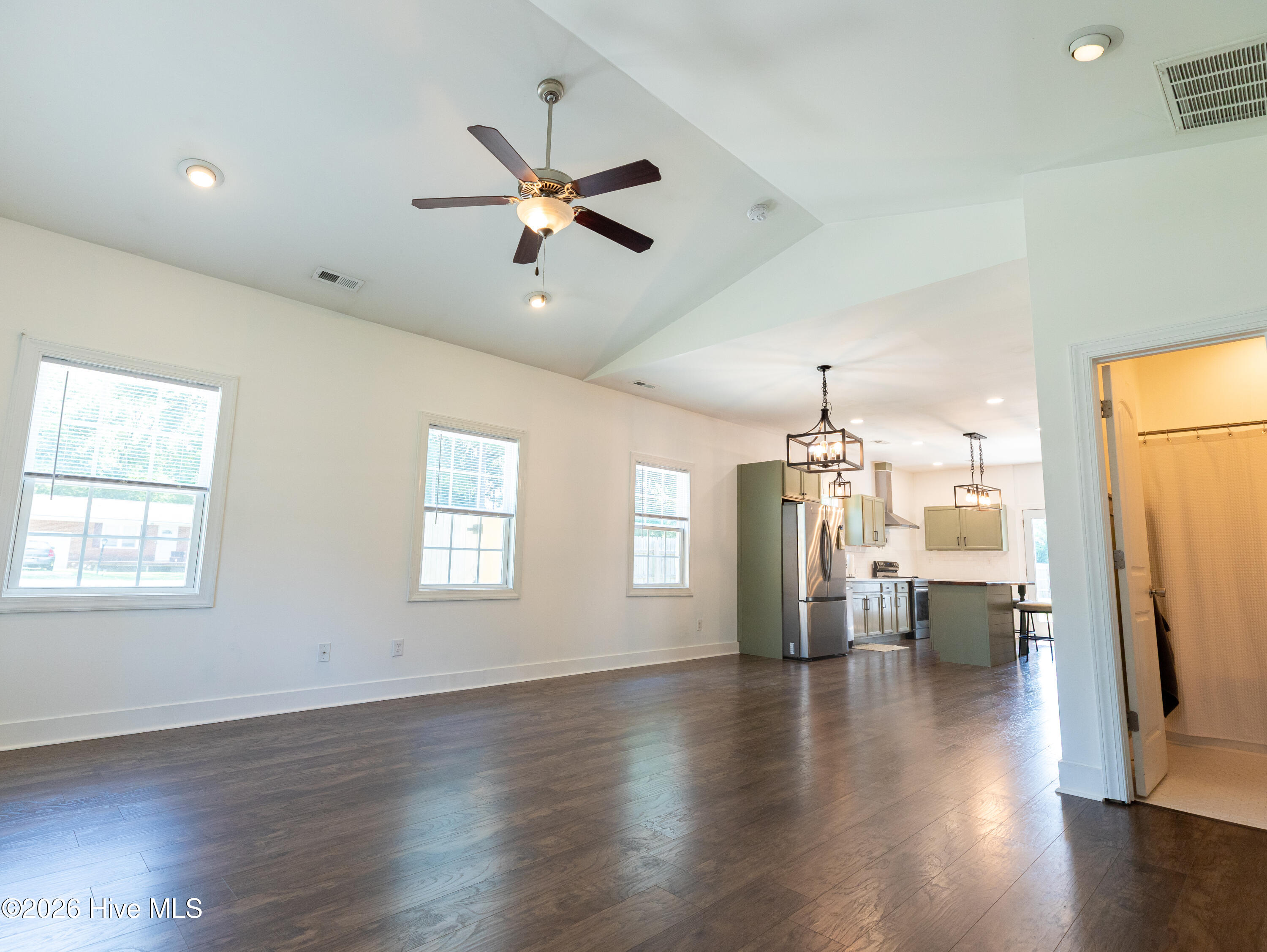 101 Garrett Drive Property Photo 16
