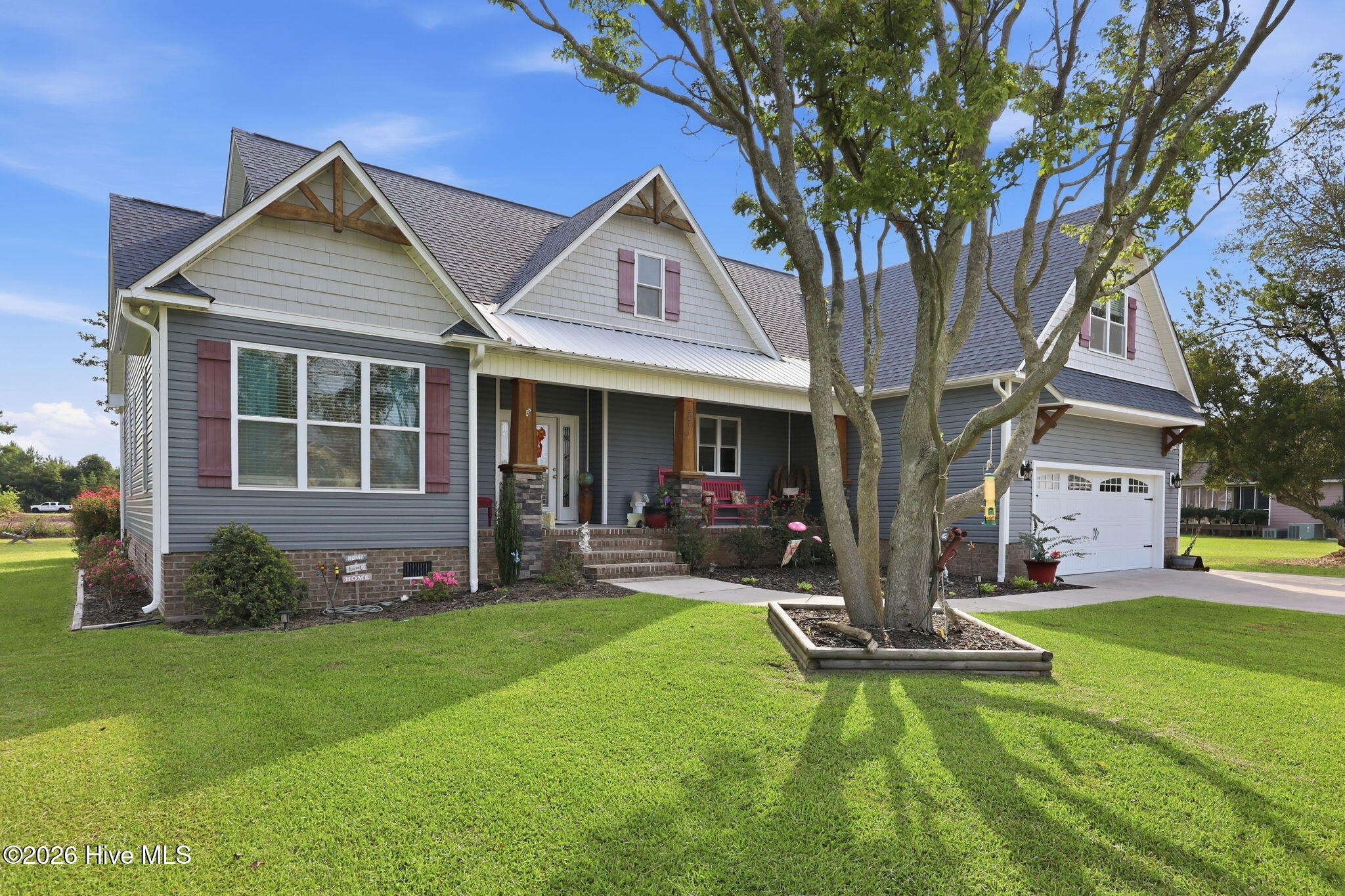 771 Bay Tree Drive Property Photo 3