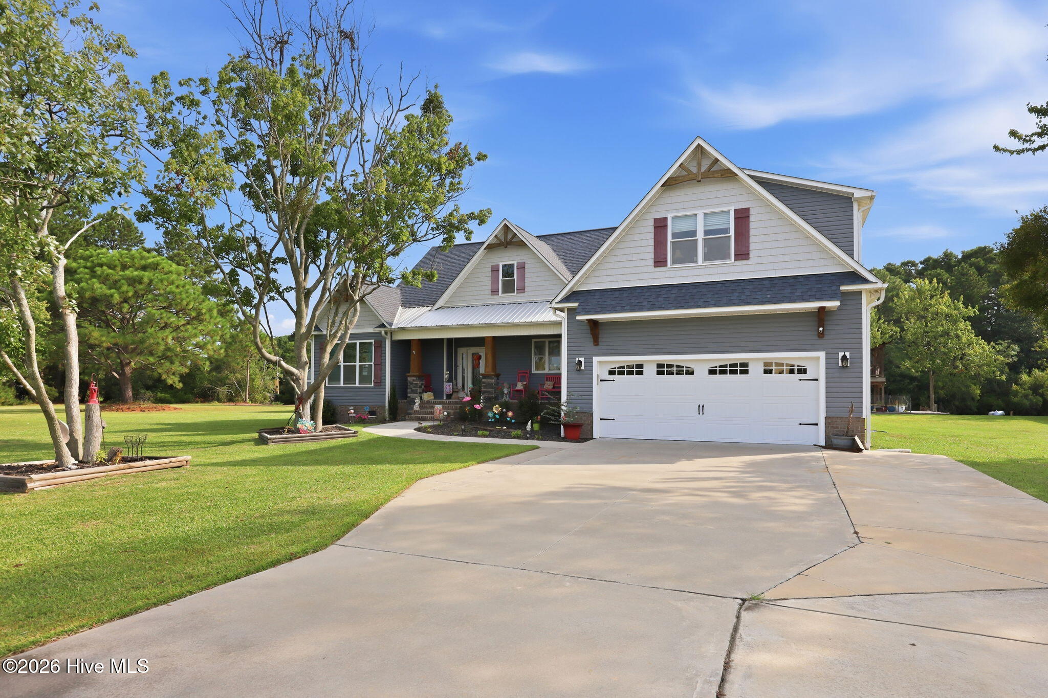 771 Bay Tree Drive Property Photo 4