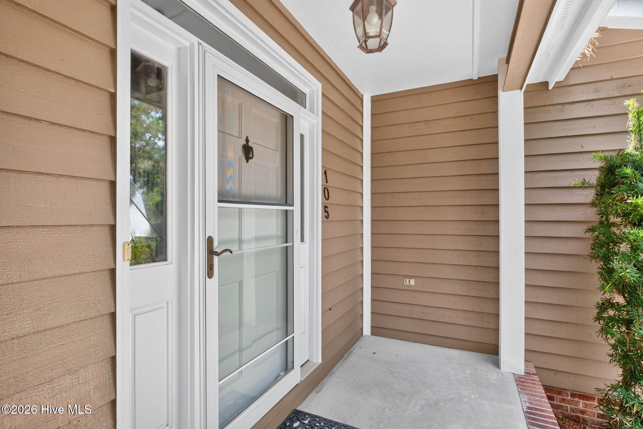 105 Oceangreens Lane Property Photo 4