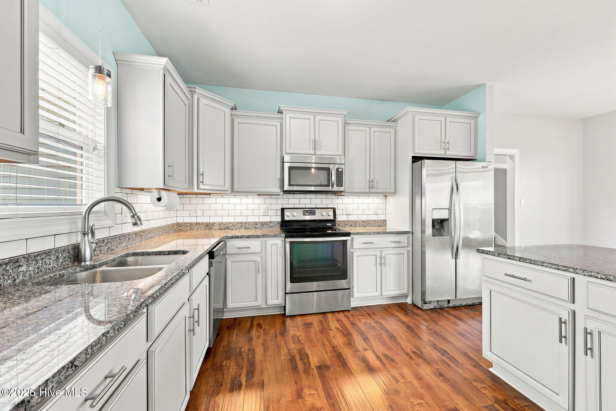 200 Kimberly Court Property Photo 4