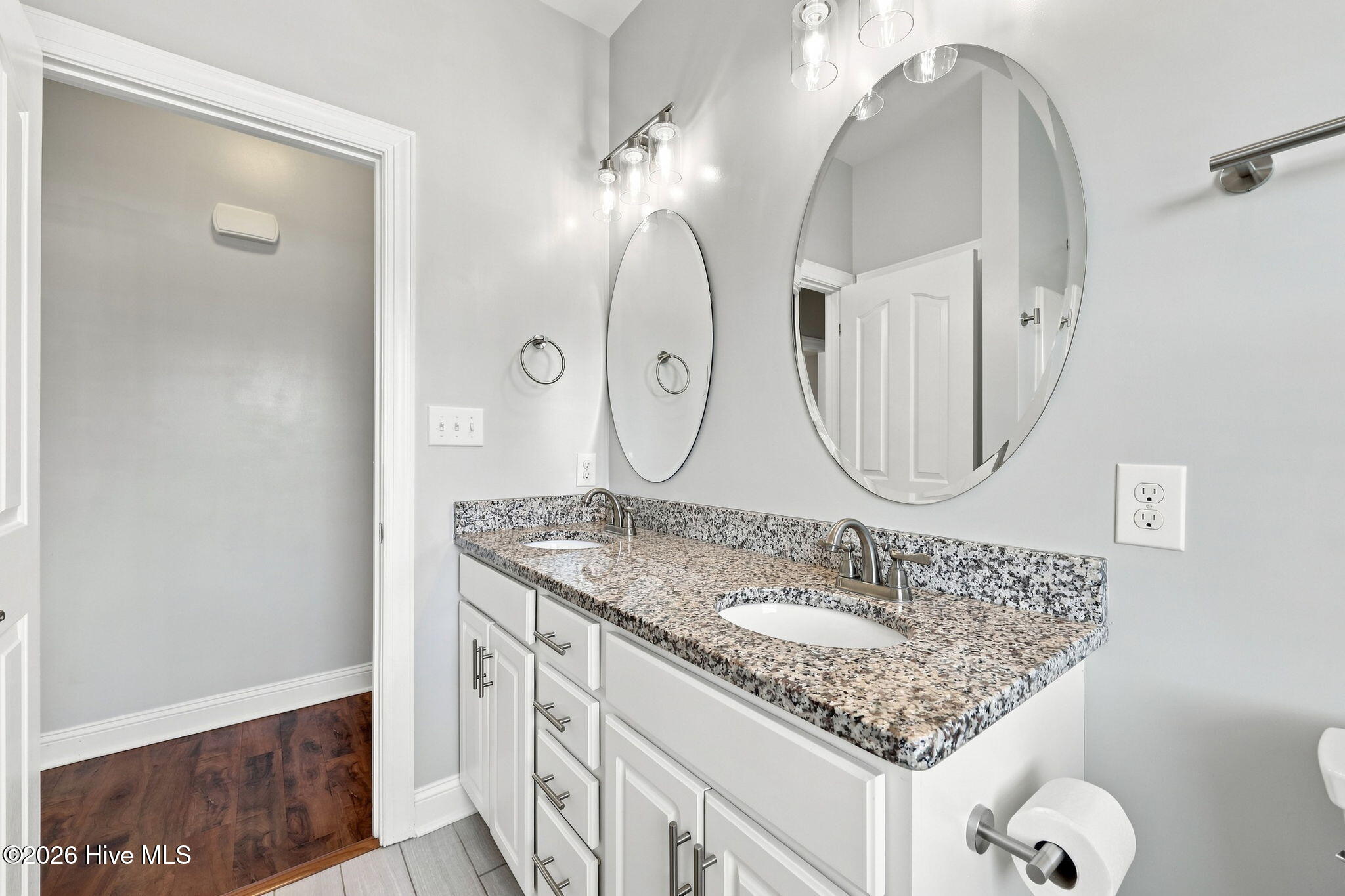 200 Kimberly Court Property Photo 23