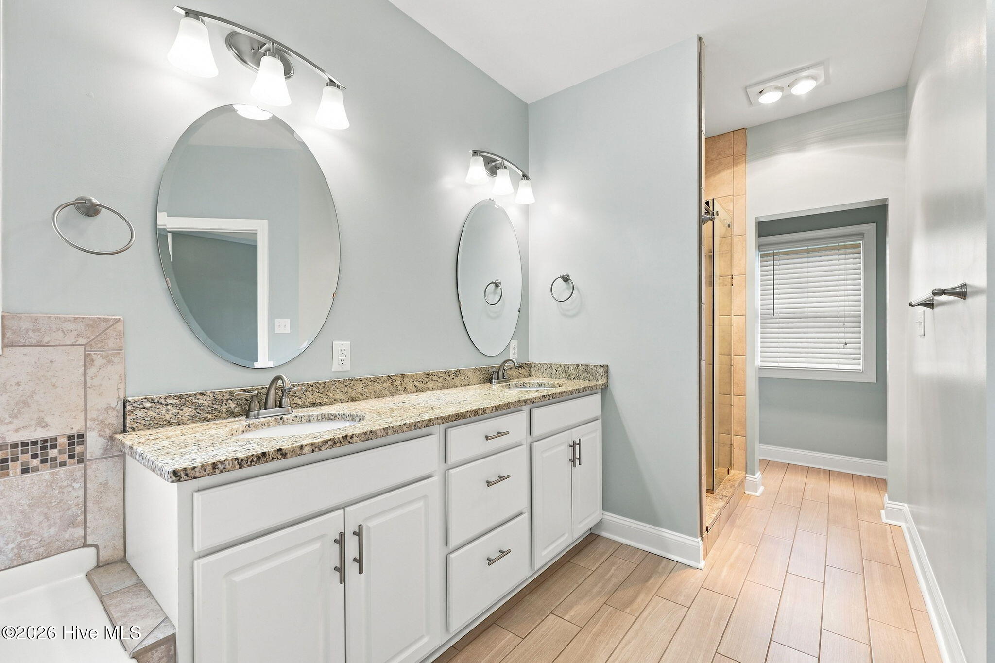200 Kimberly Court Property Photo 28