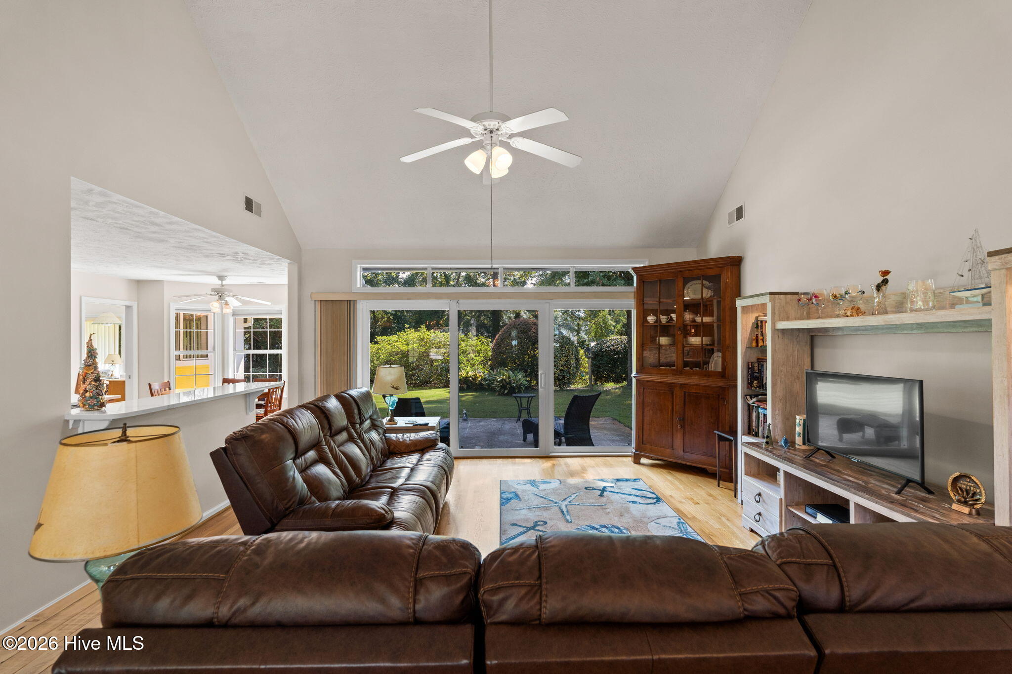 917 Wedge Pointe Drive Property Photo 15