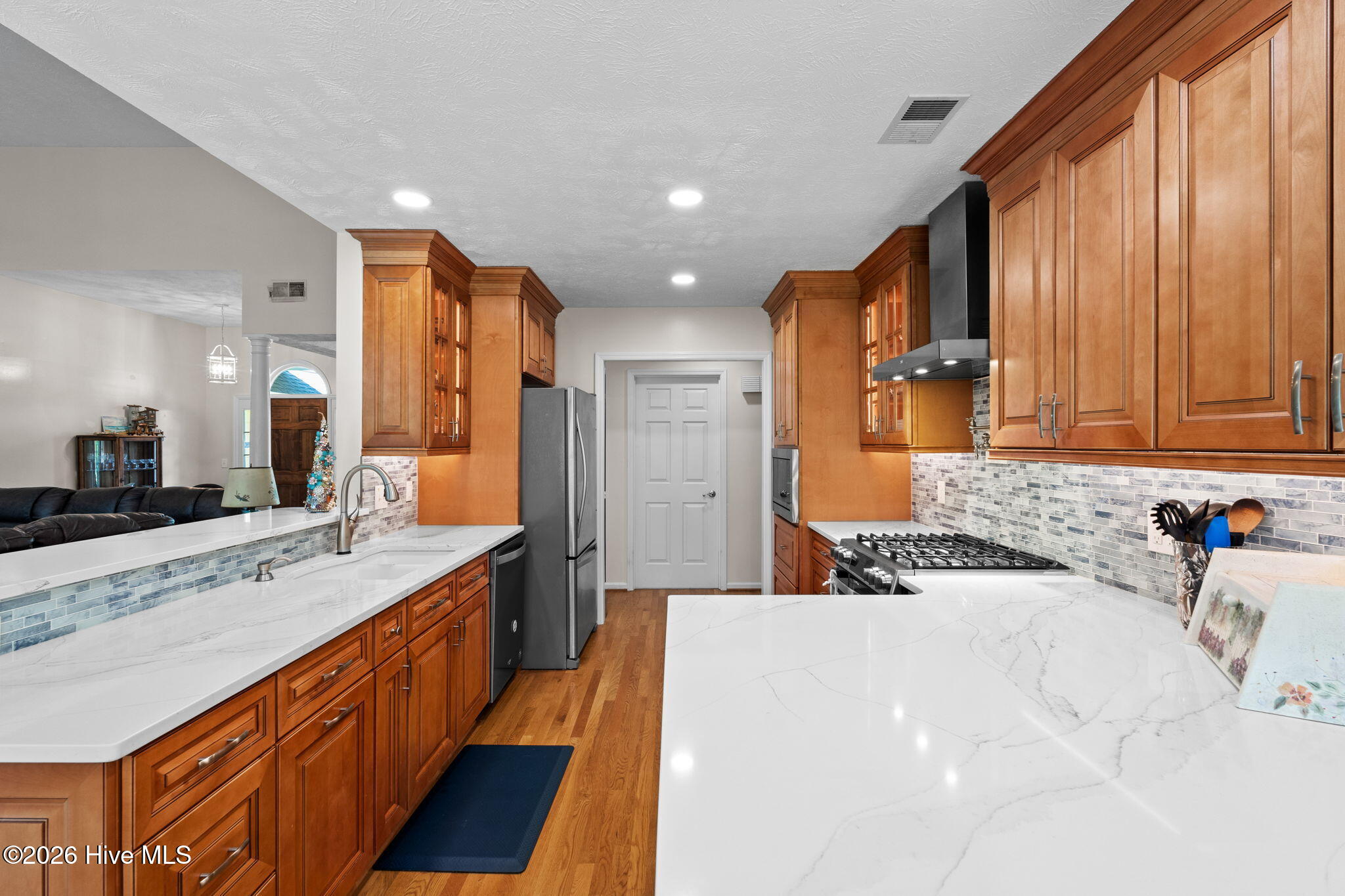 917 Wedge Pointe Drive Property Photo 16