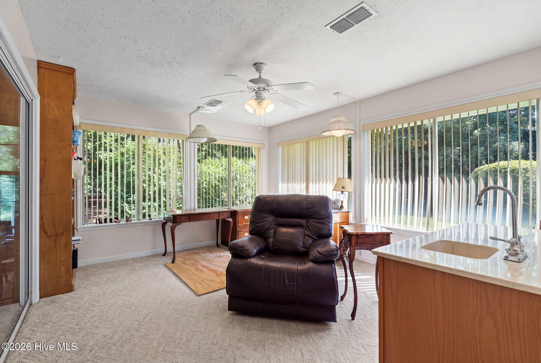 917 Wedge Pointe Drive Property Photo 24