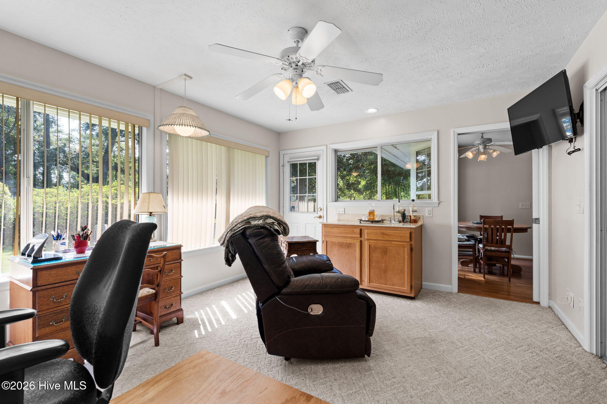 917 Wedge Pointe Drive Property Photo 25
