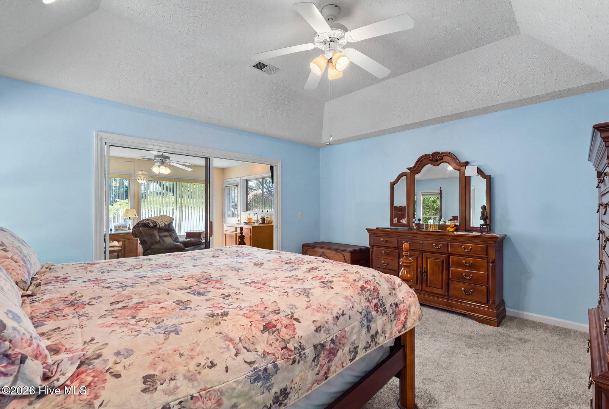 917 Wedge Pointe Drive Property Photo 27