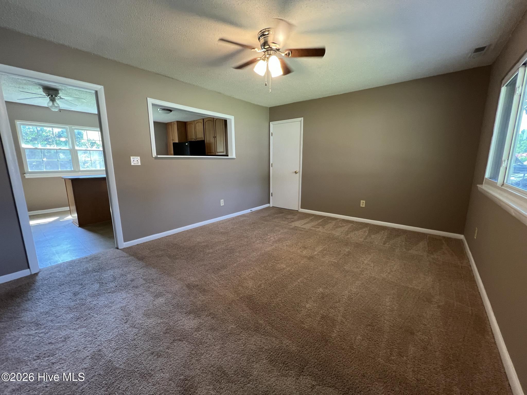 504 Holly Court Property Photo 3