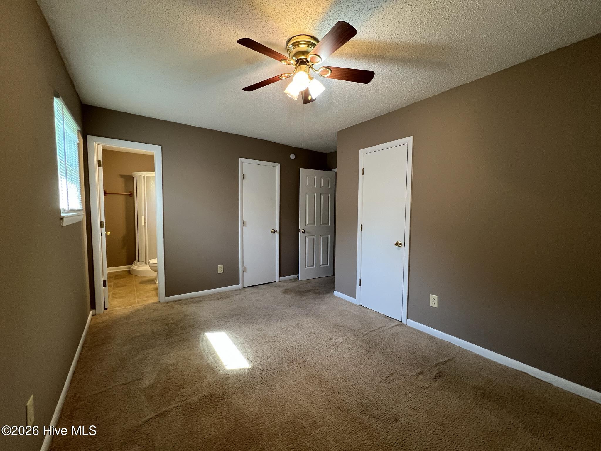 504 Holly Court Property Photo 8