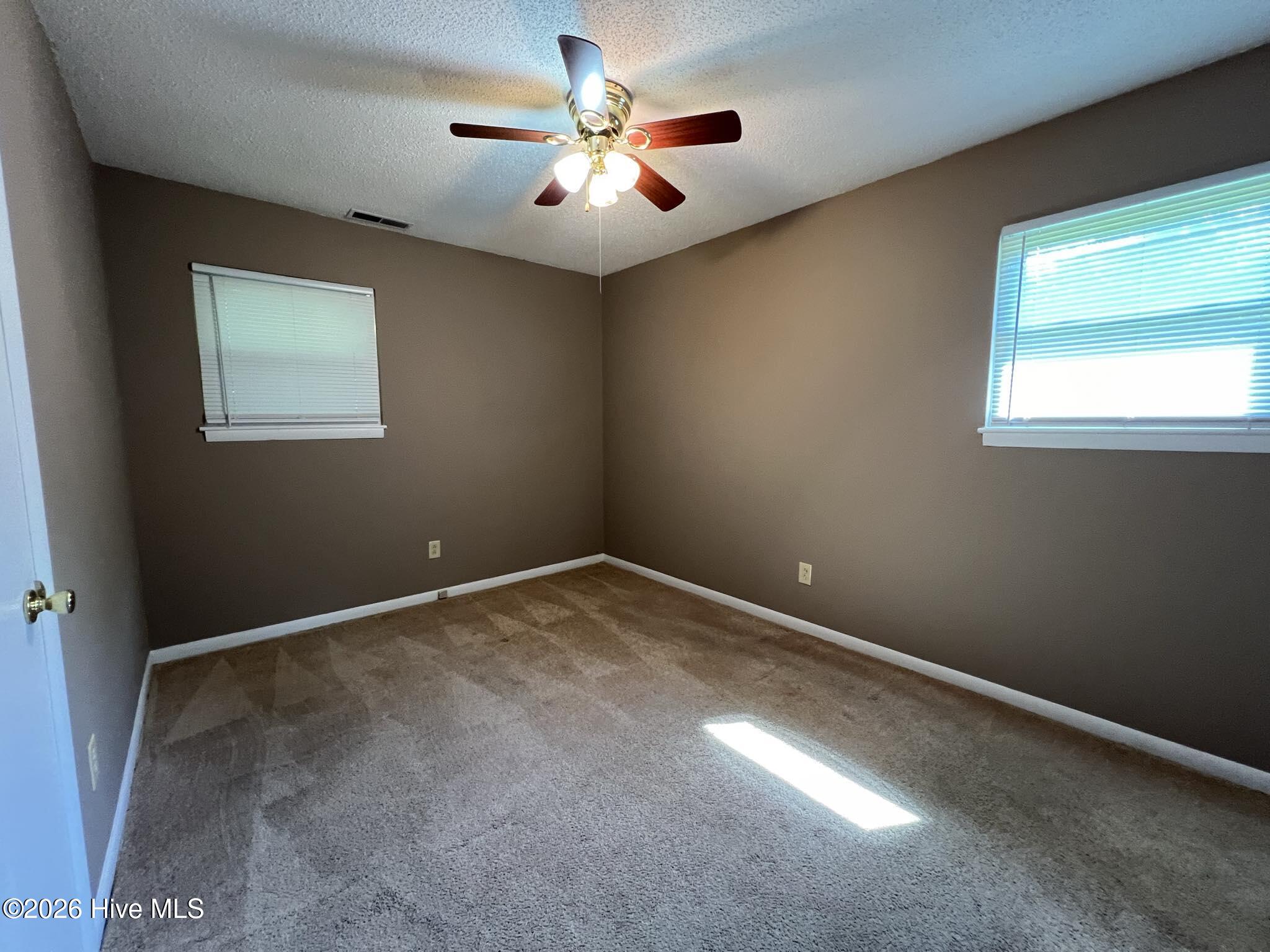 504 Holly Court Property Photo 10