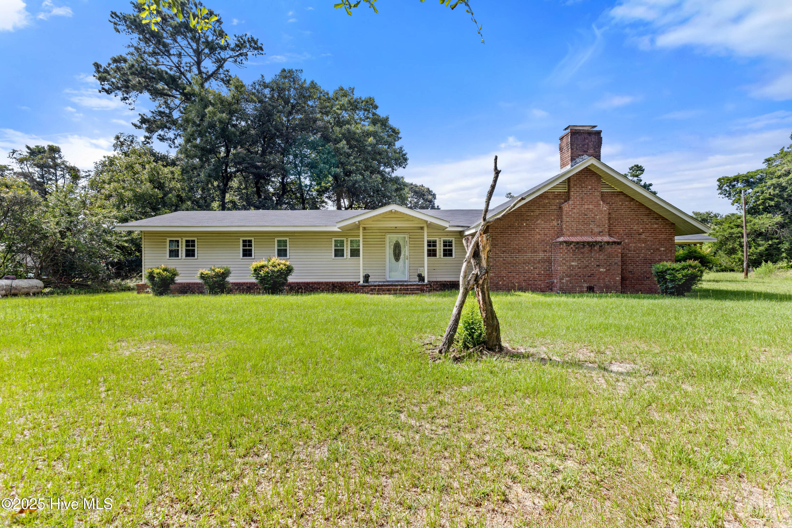 653 Seth Turner Road Property Photo 1