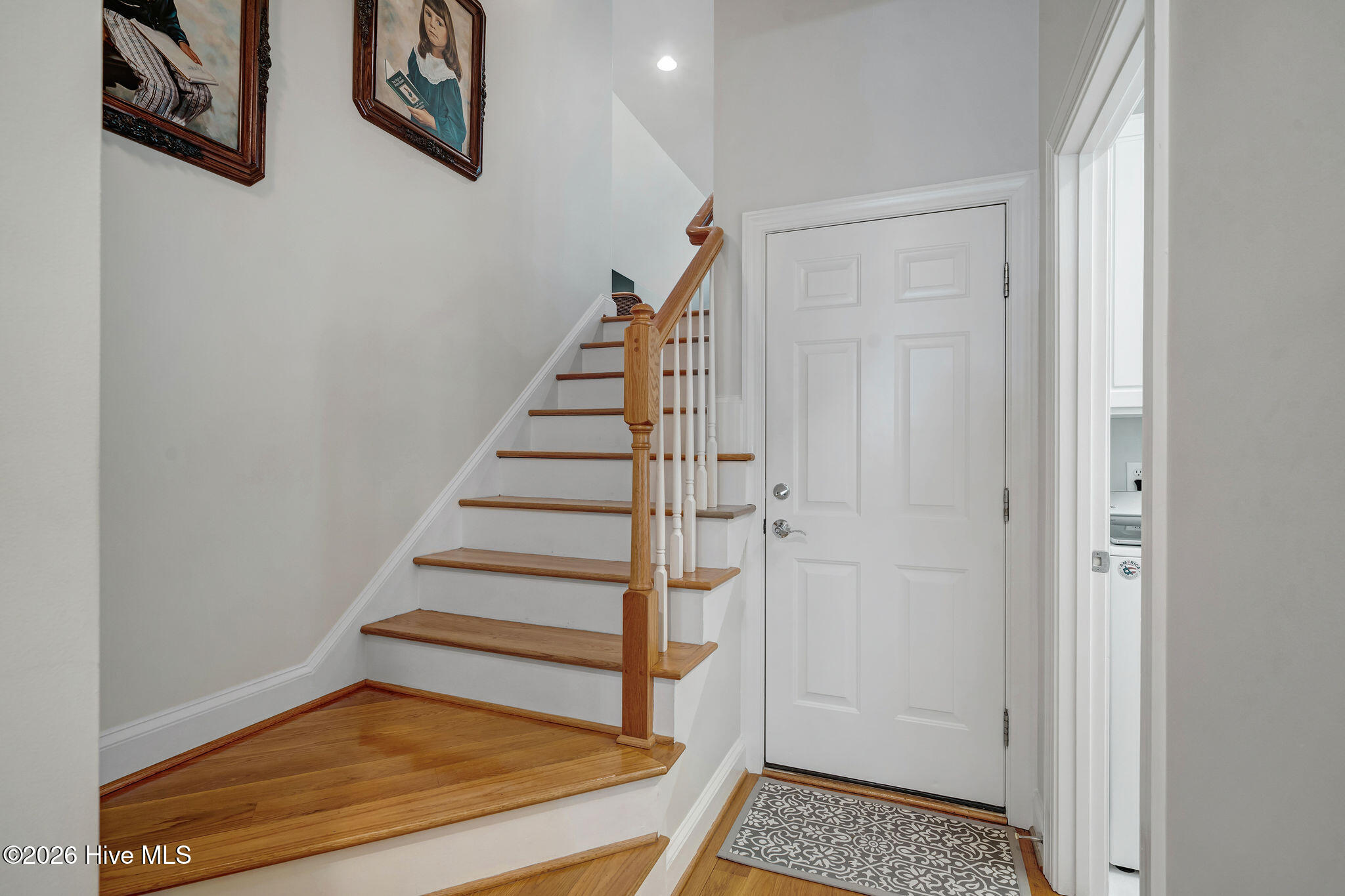190 W Winding Way Property Photo 30
