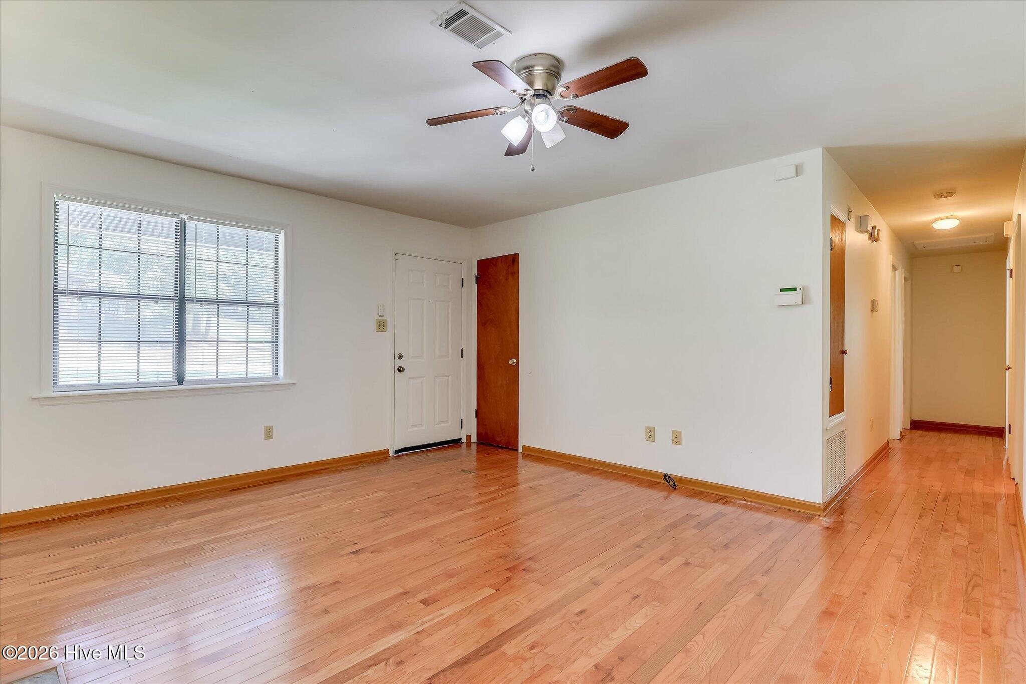 2326 Rutherford Avenue Property Photo 9