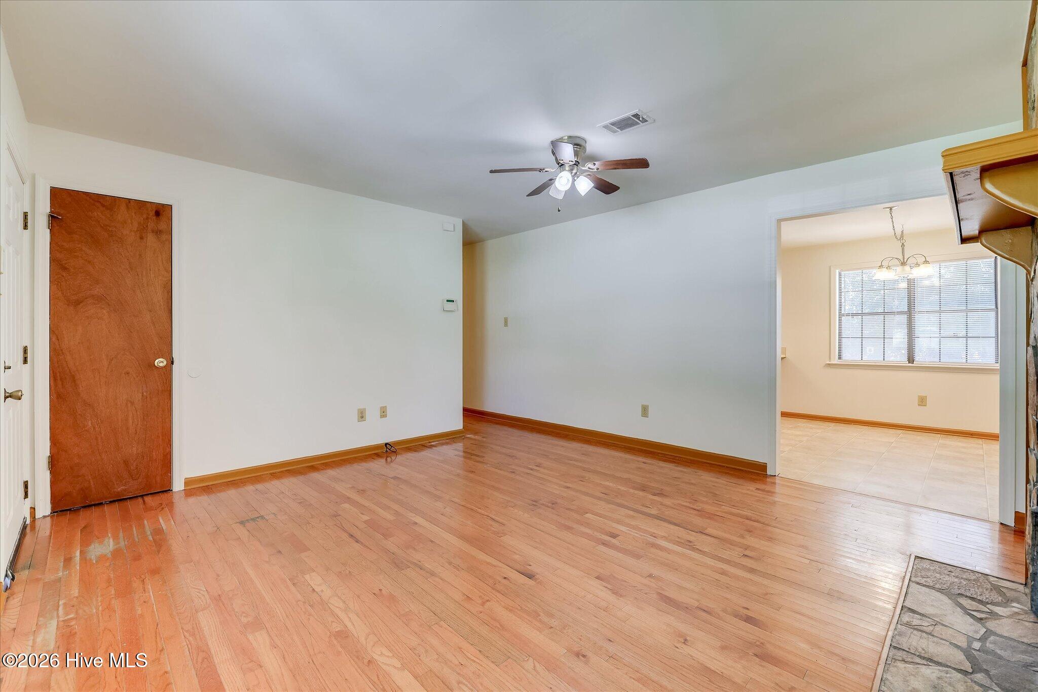 2326 Rutherford Avenue Property Photo 10