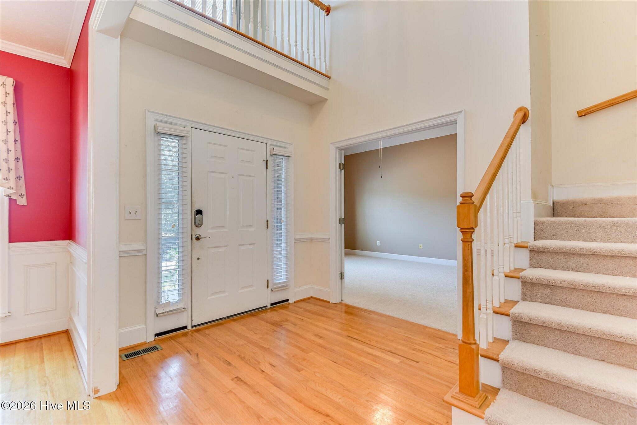 226 Stonington Drive Property Photo 4