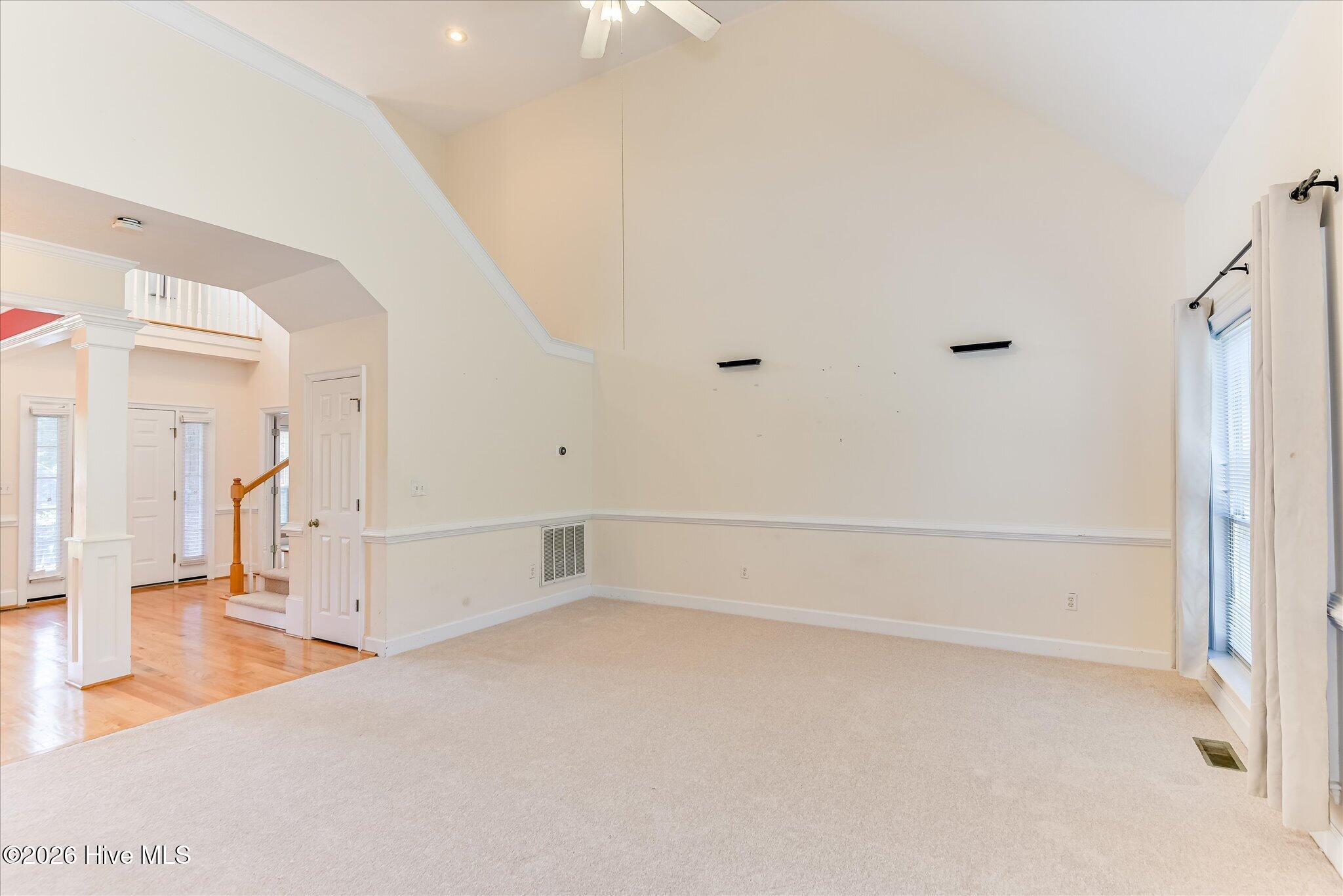226 Stonington Drive Property Photo 9