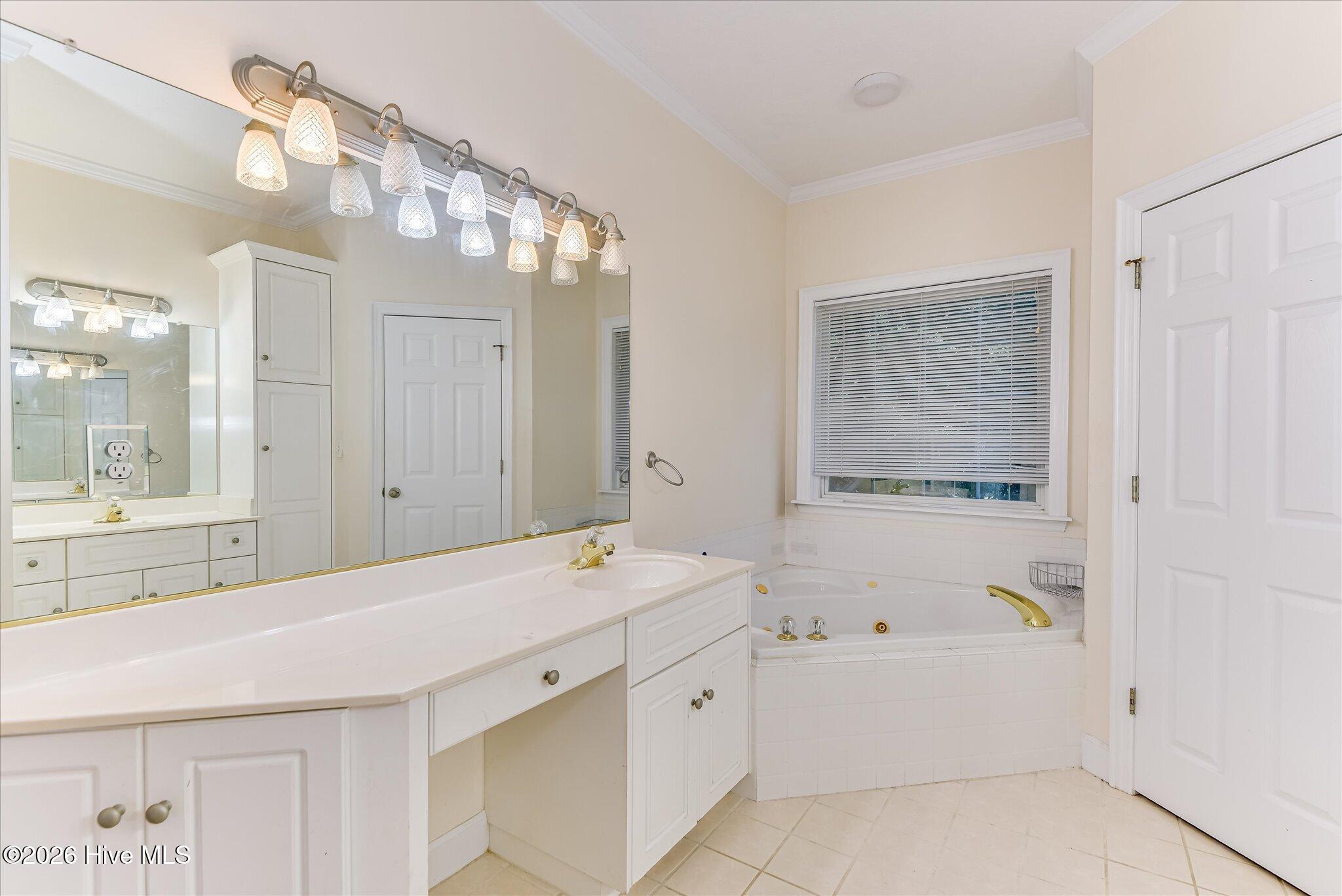 226 Stonington Drive Property Photo 33