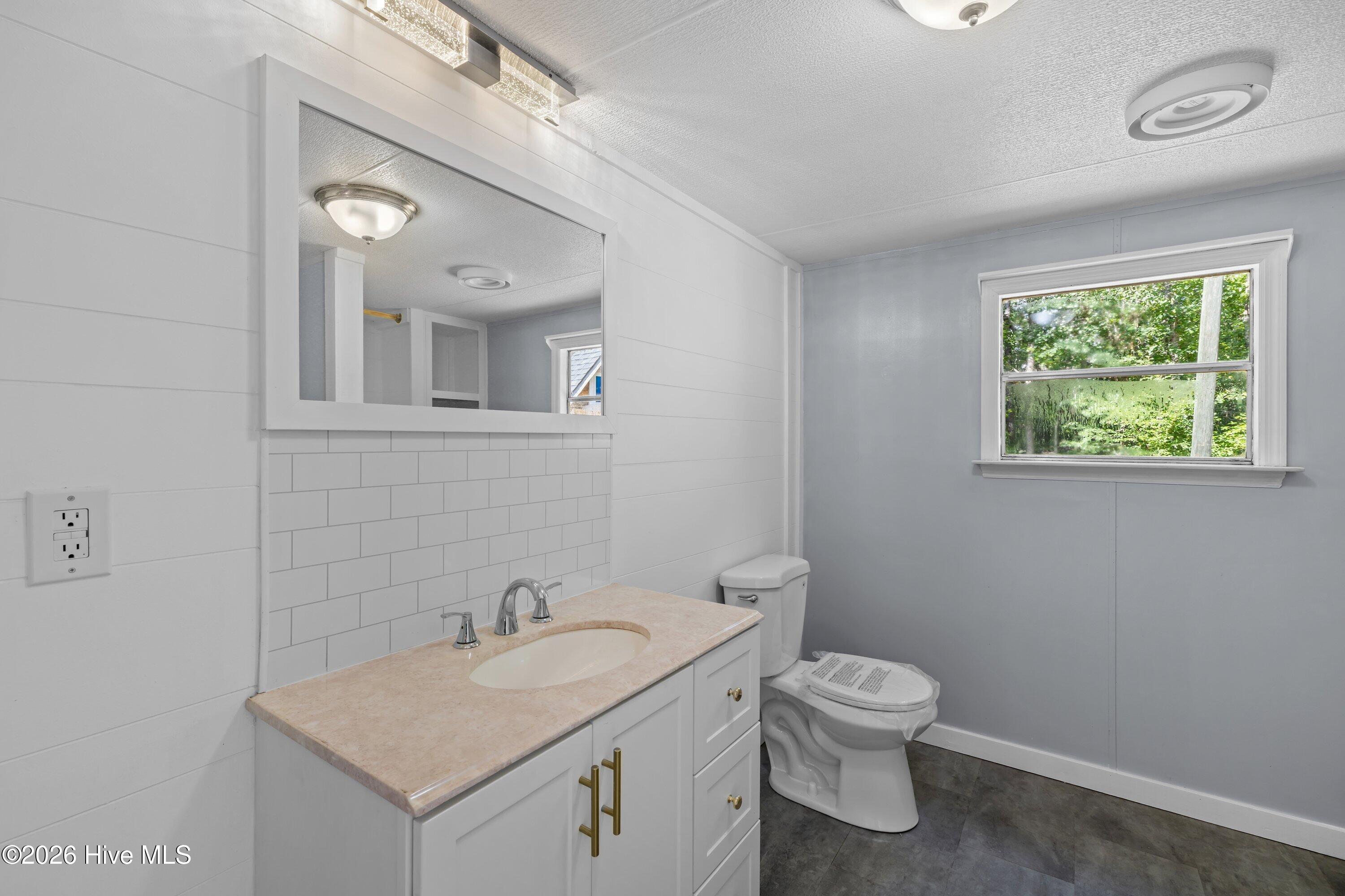 4300 Randall Hunt Road Property Photo 12