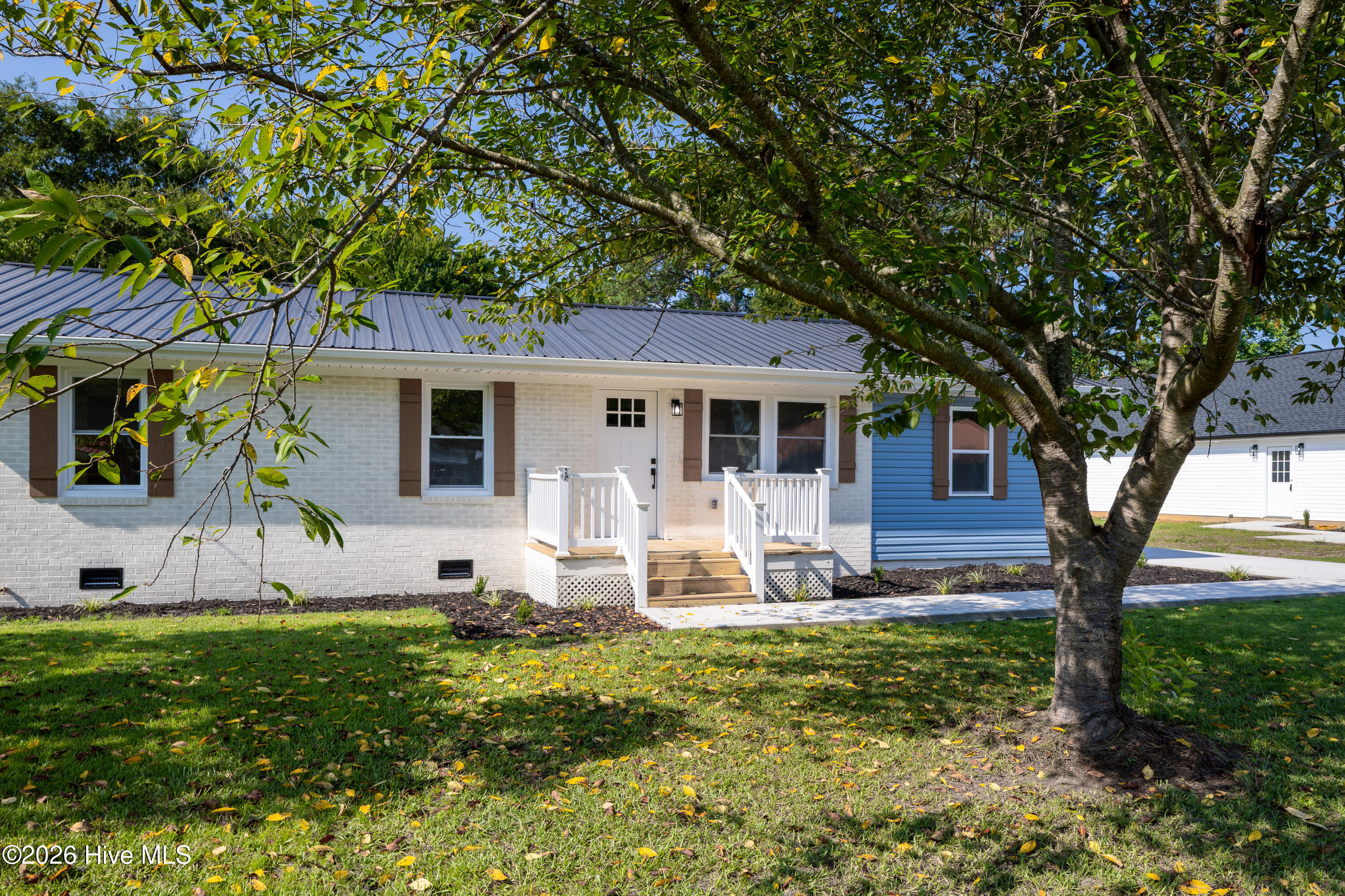 105 Harmon Street Property Photo 3