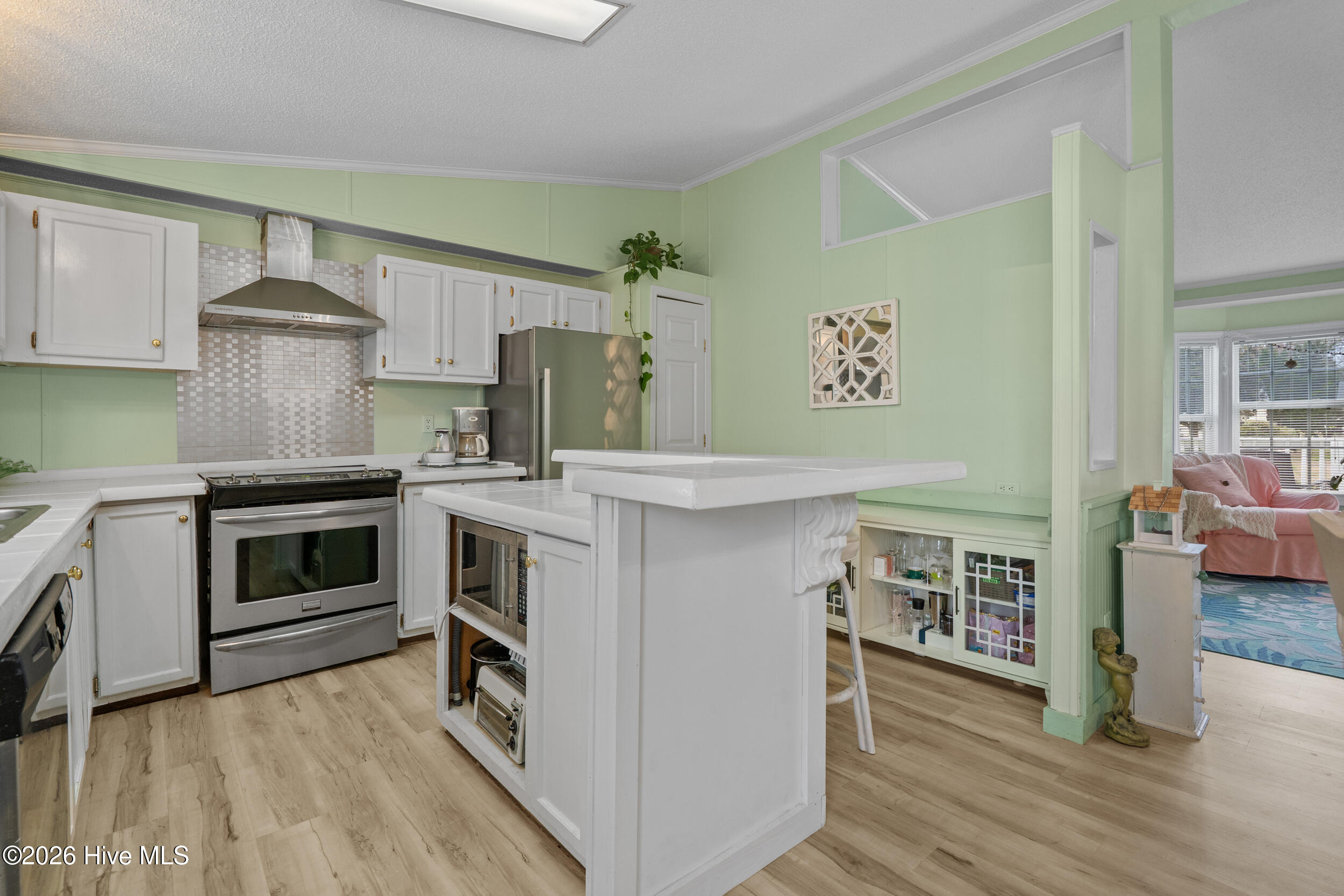 1085 Waterview Lane Property Photo 14