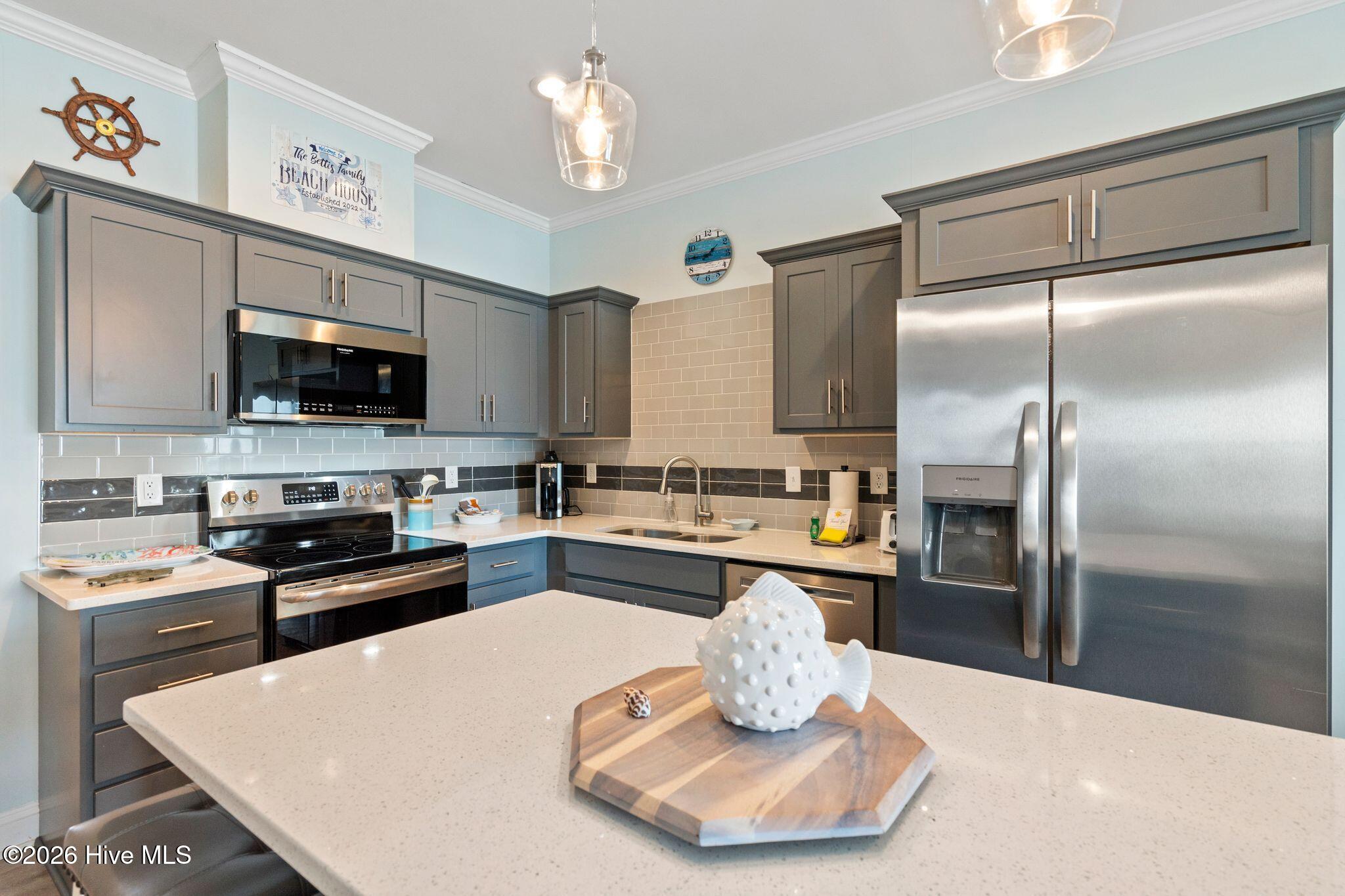 1792 New River Inlet Road Property Photo 3