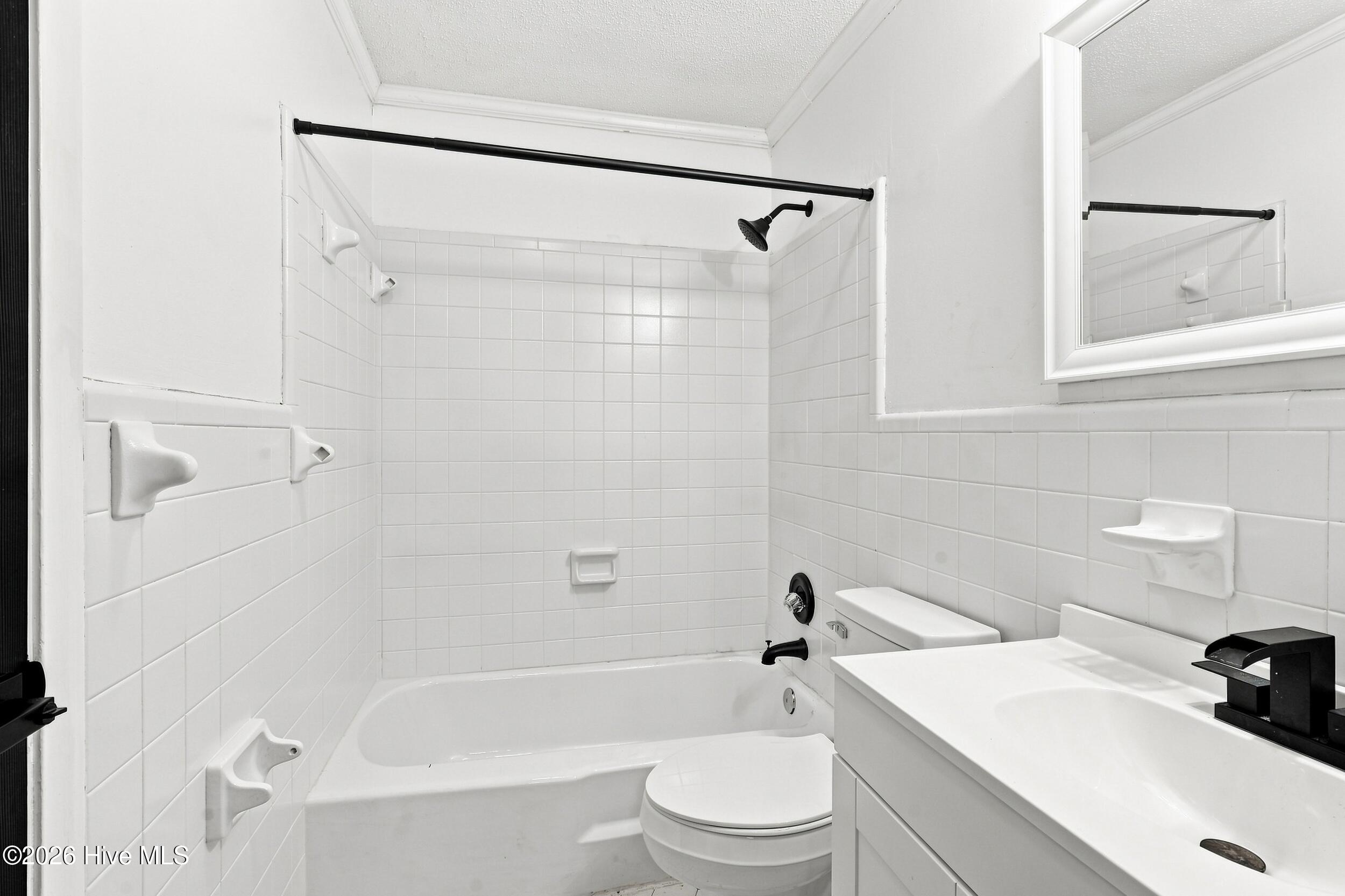404 W Green Street Property Photo 14