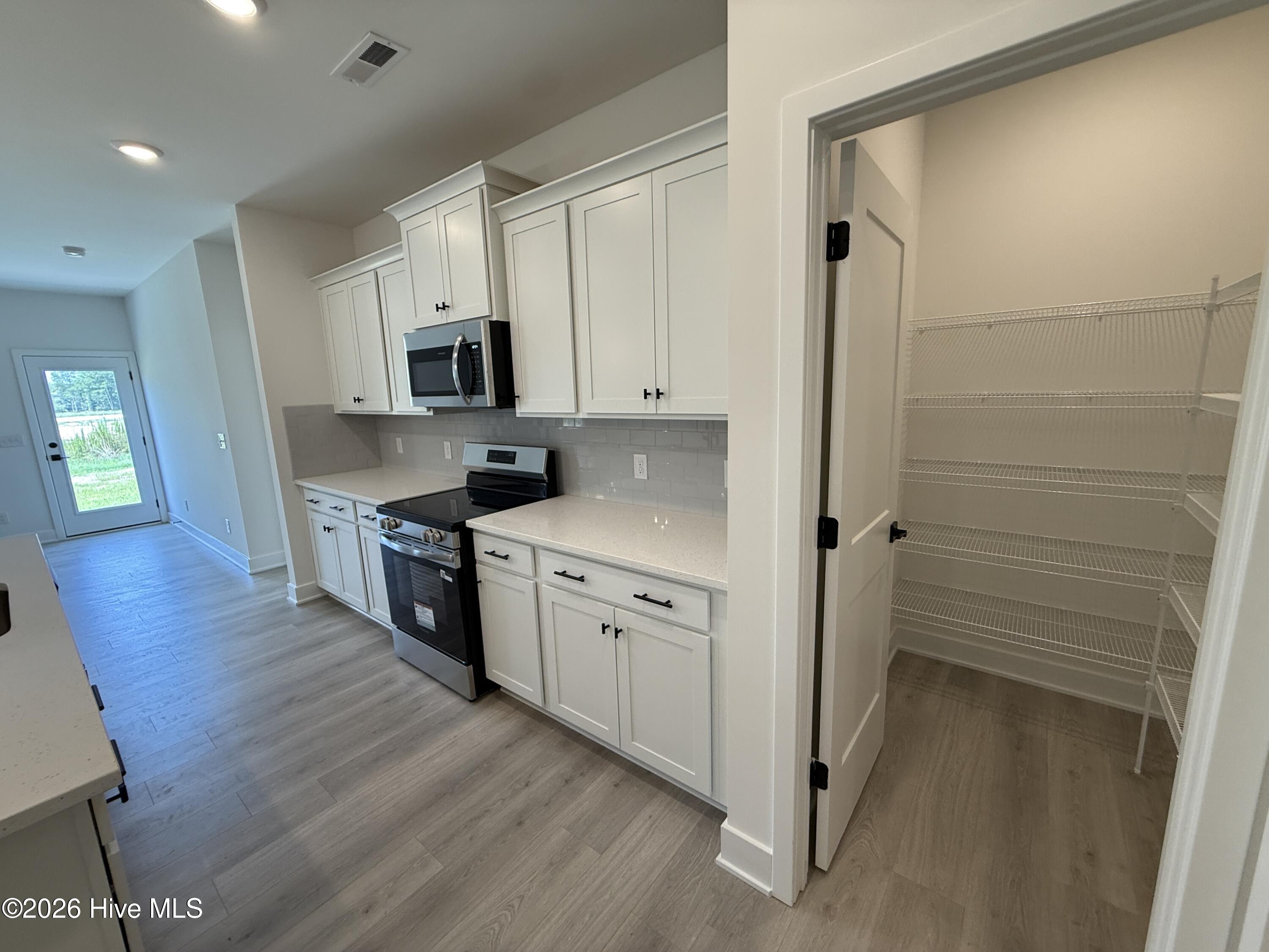 2129 Sandbrook Loop Property Photo 32