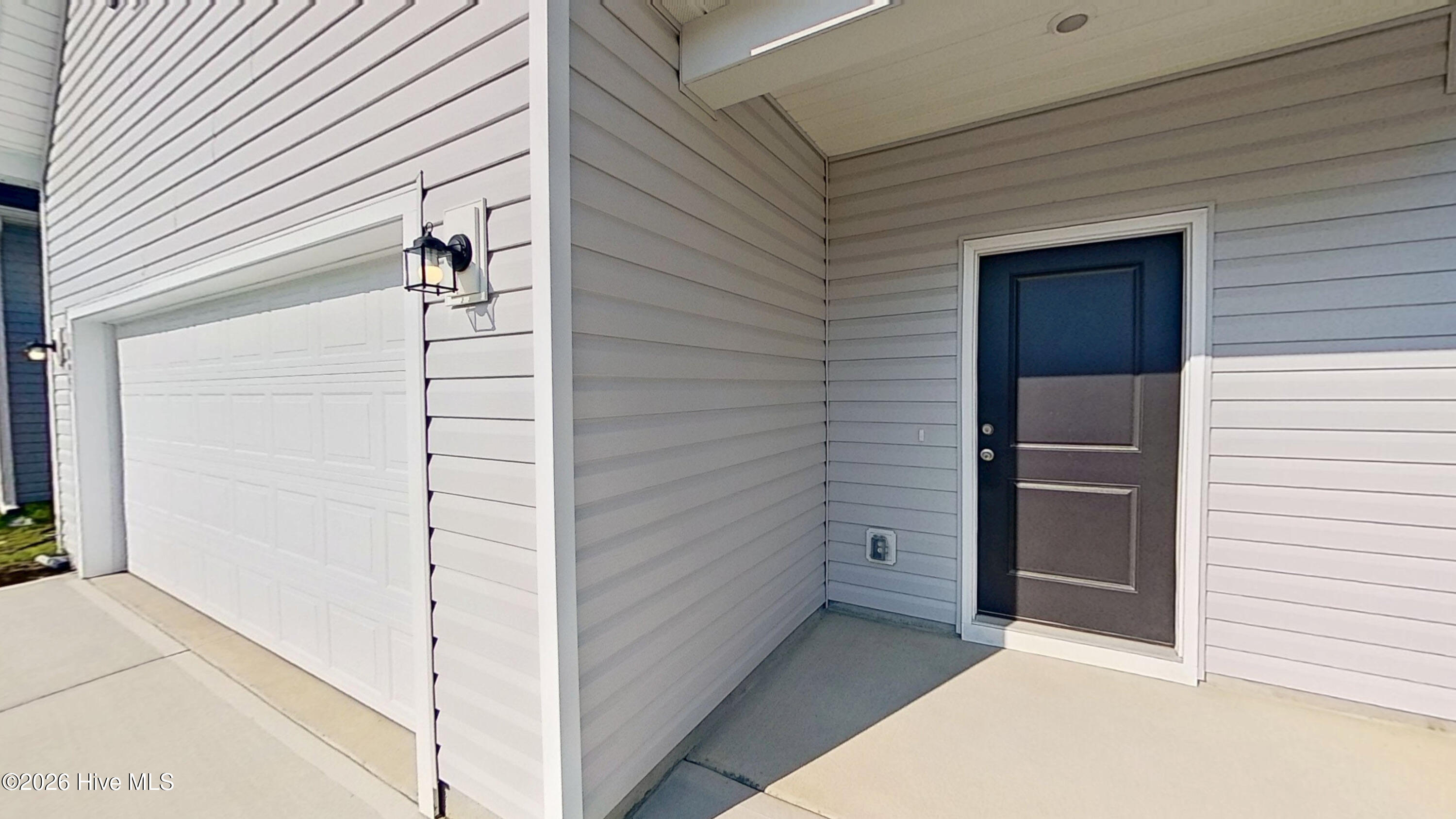 1095 Hanson Drive Property Photo 2