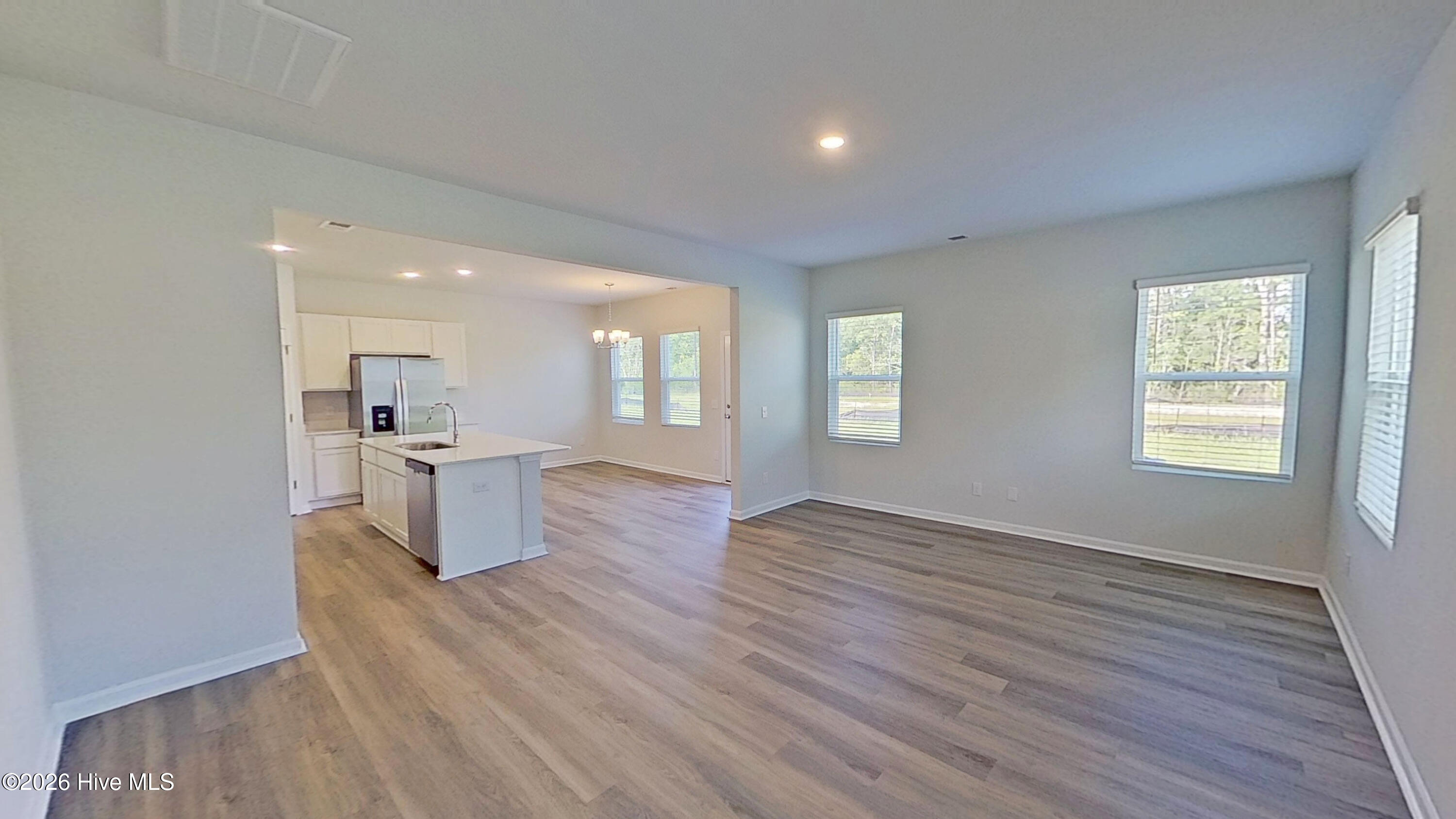1095 Hanson Drive Property Photo 3