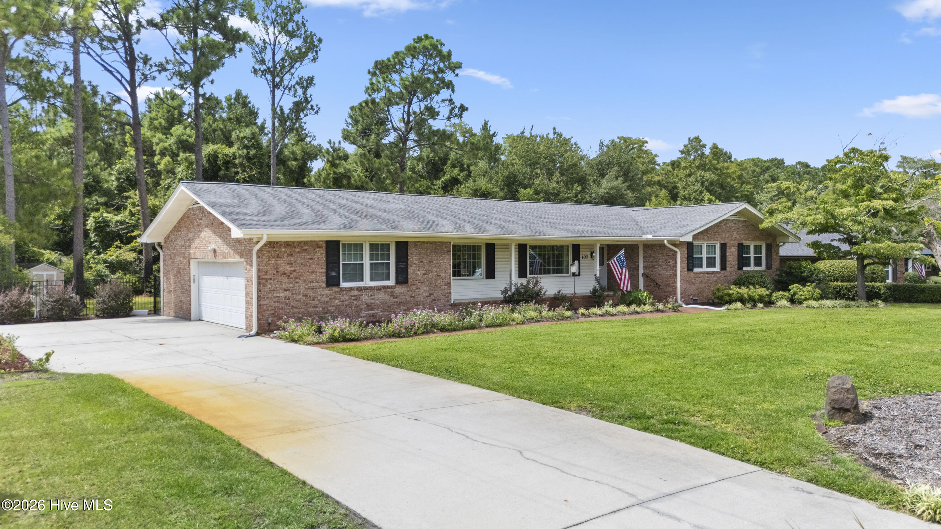 107 Brookshire Lane Property Photo 1
