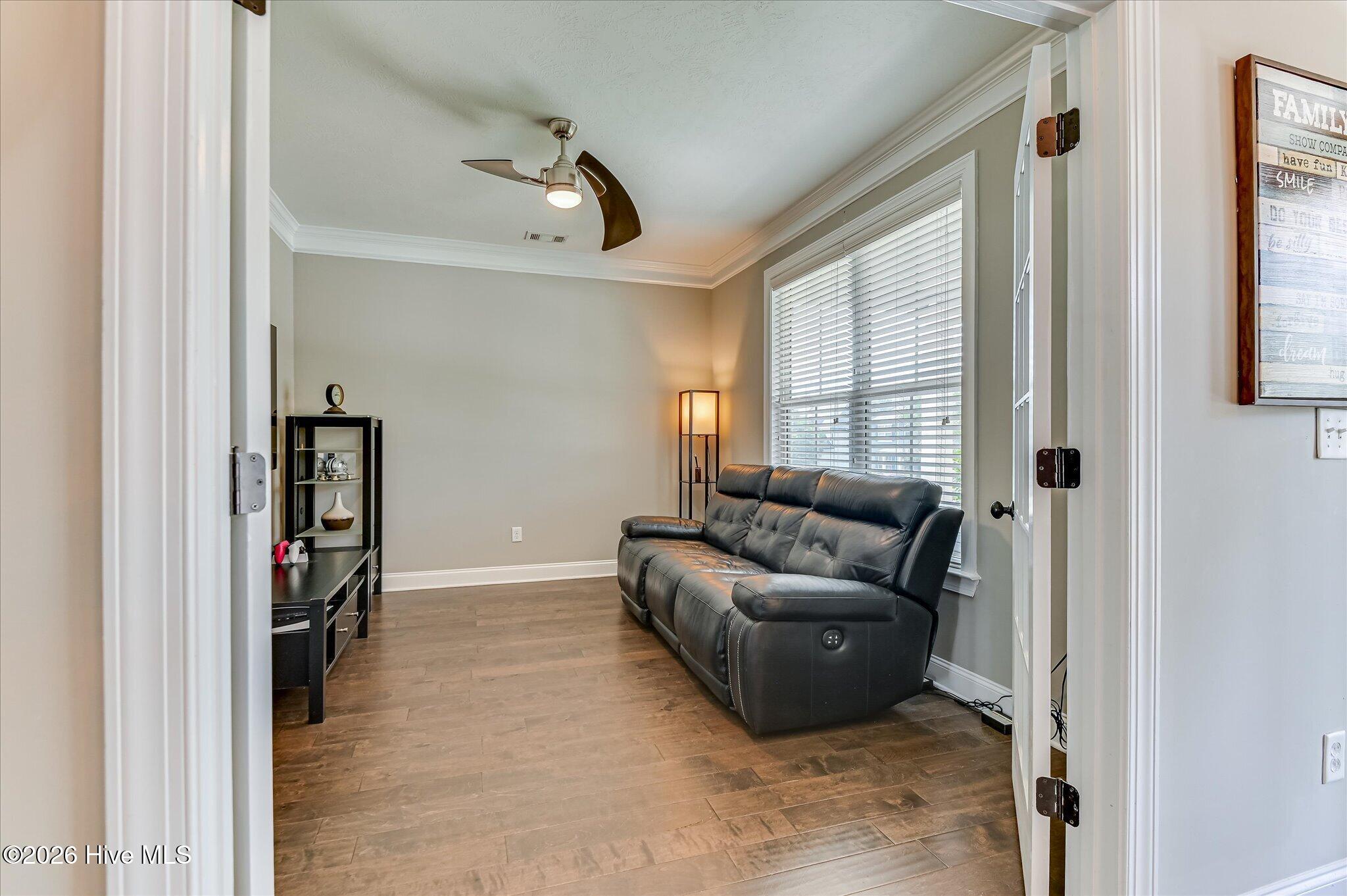 5750 Whispering Pines Way Property Photo 8