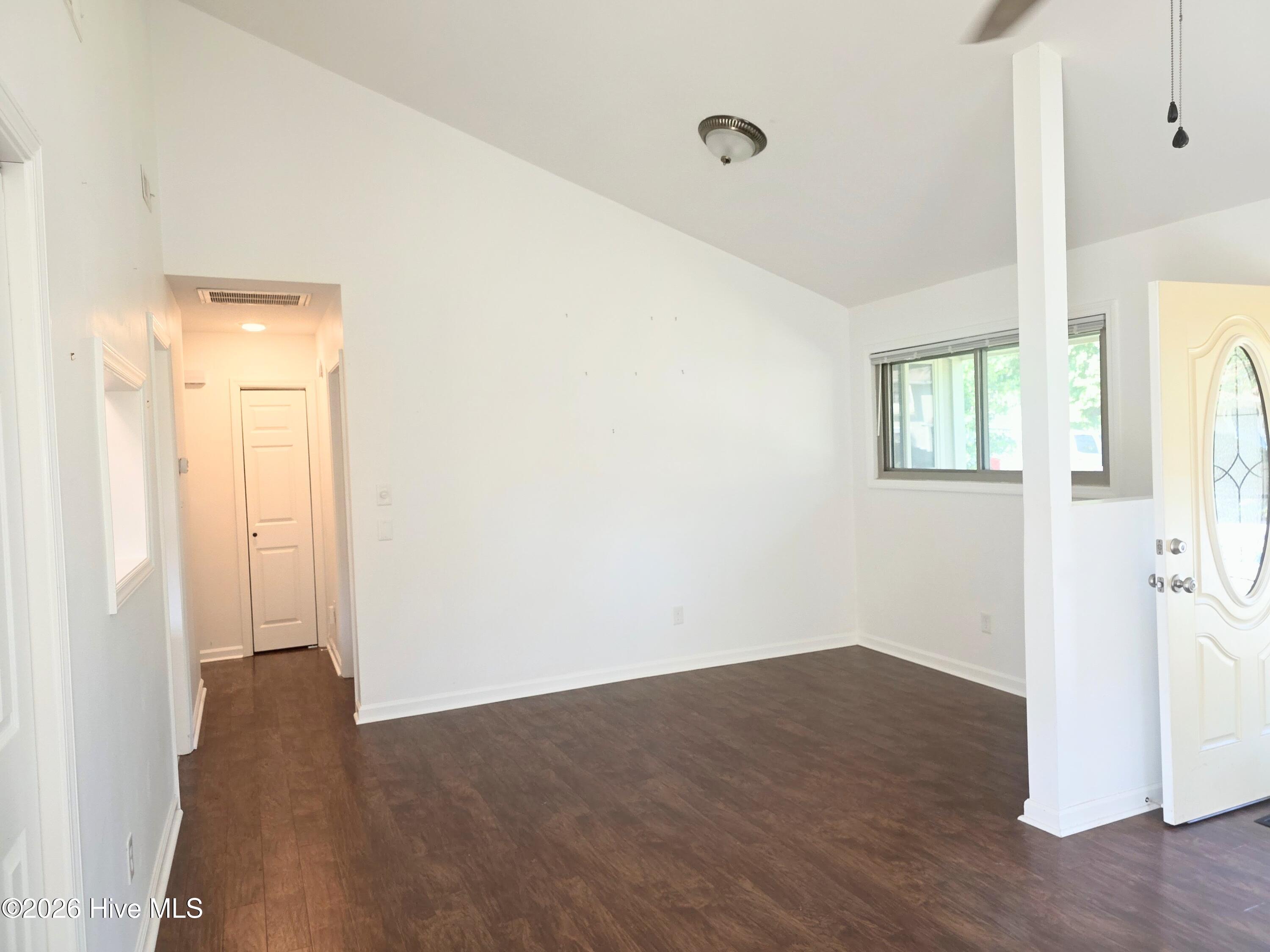 114 Quarterdeck Property Photo 7