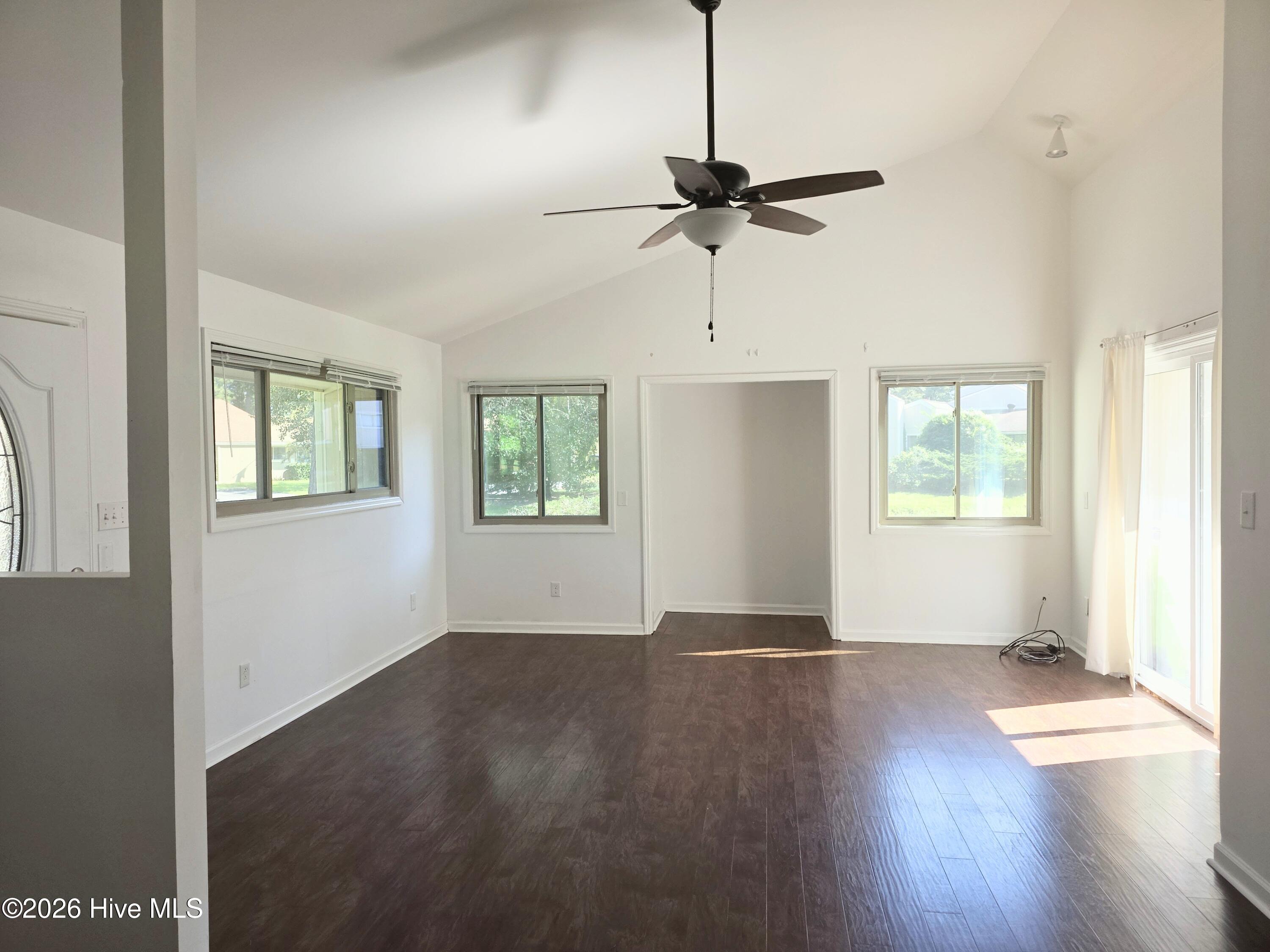 114 Quarterdeck Property Photo 11