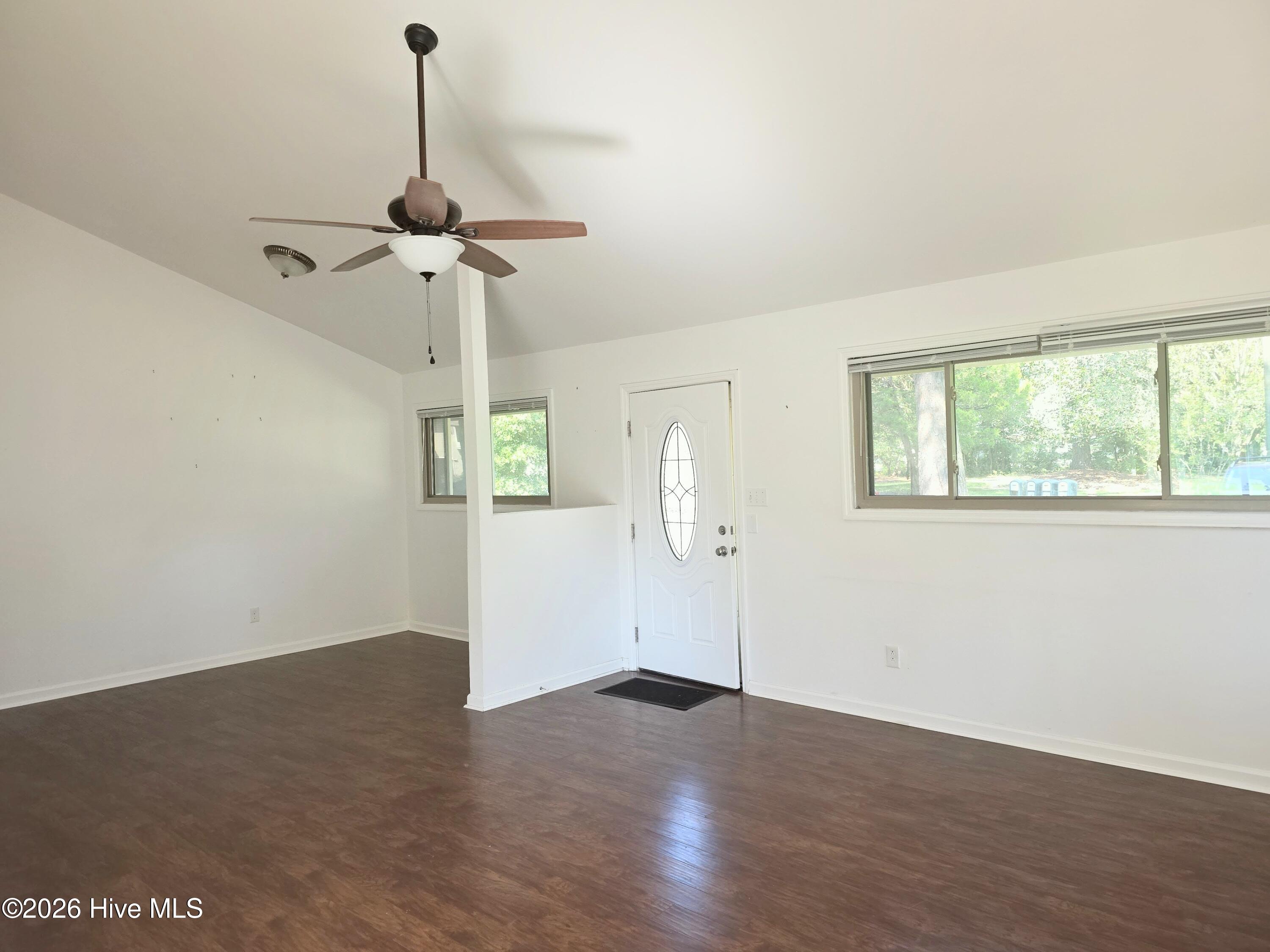 114 Quarterdeck Property Photo 12