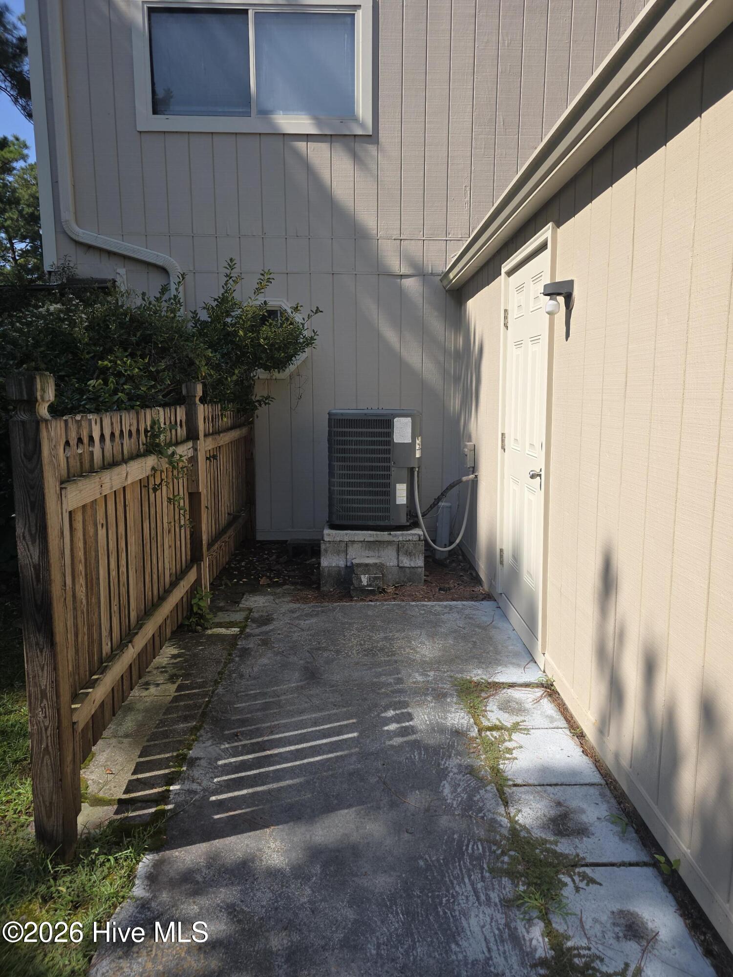 114 Quarterdeck Property Photo 30