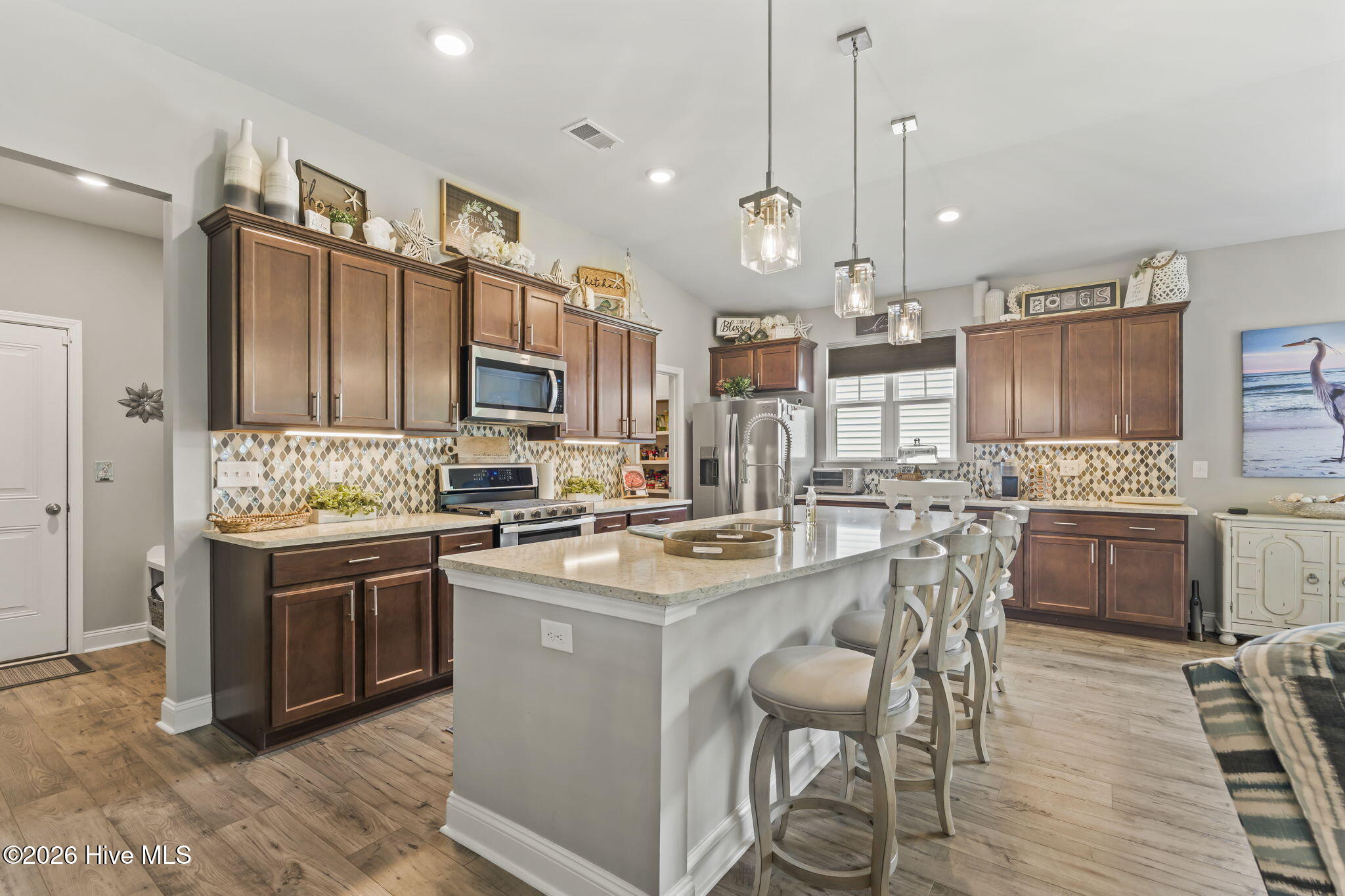 450 Mcalister Drive Property Photo 10