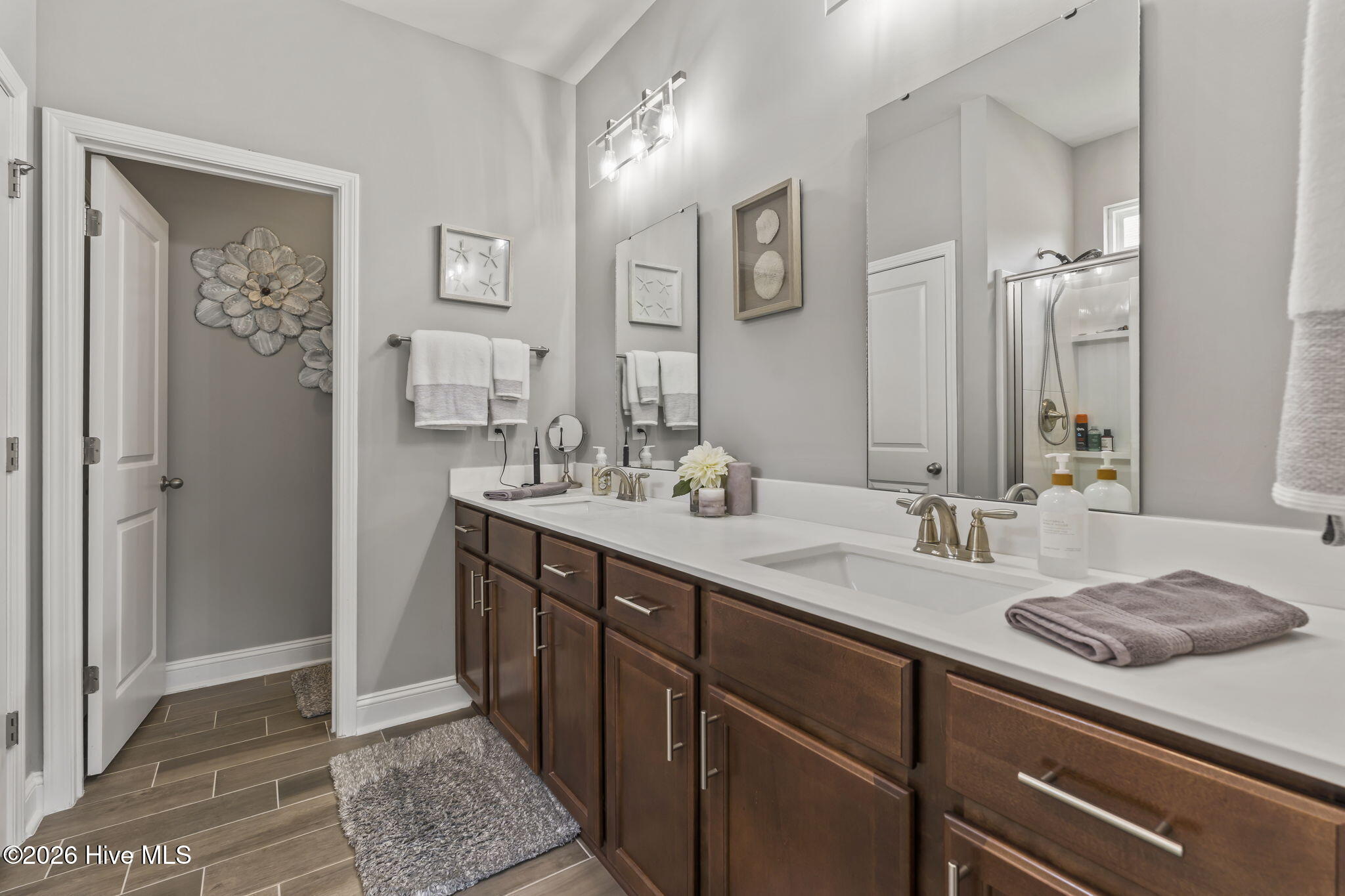 450 Mcalister Drive Property Photo 19