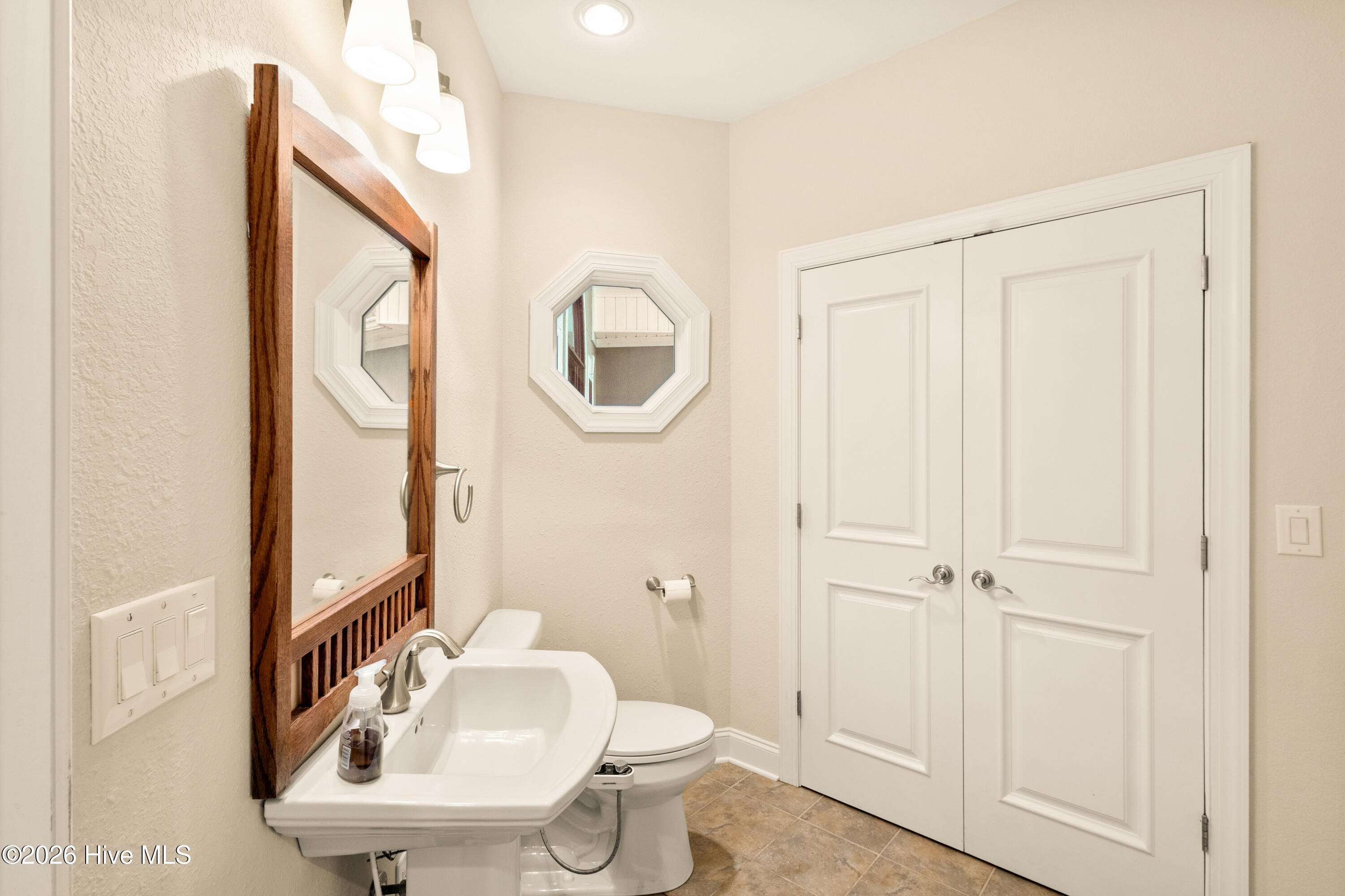 214 Holly Lane Property Photo 22