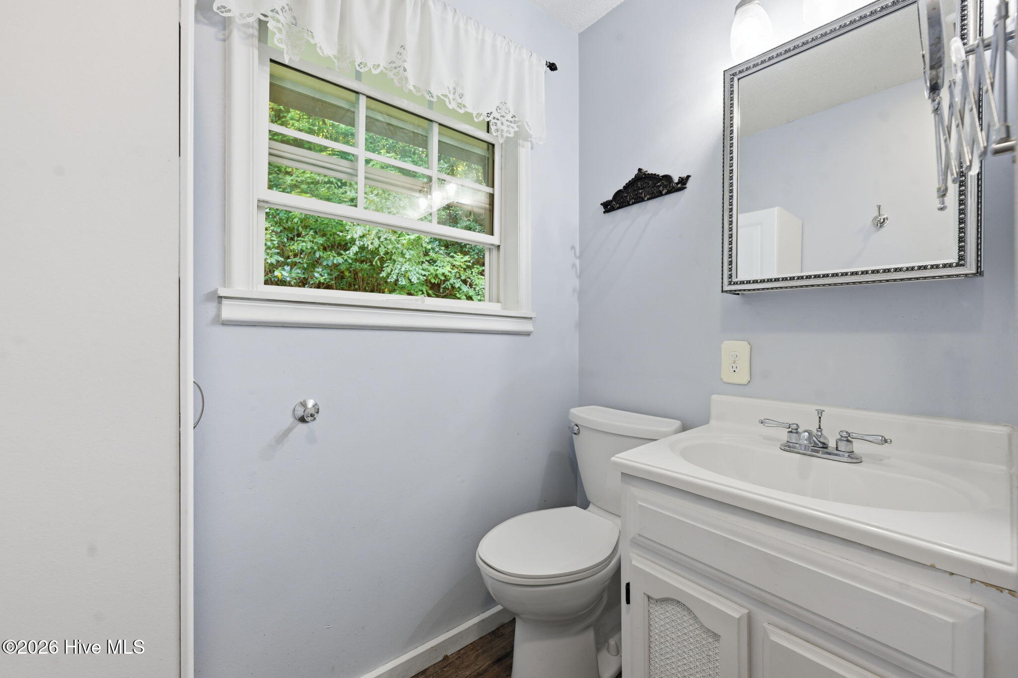 452 Paradise Road Property Photo 16